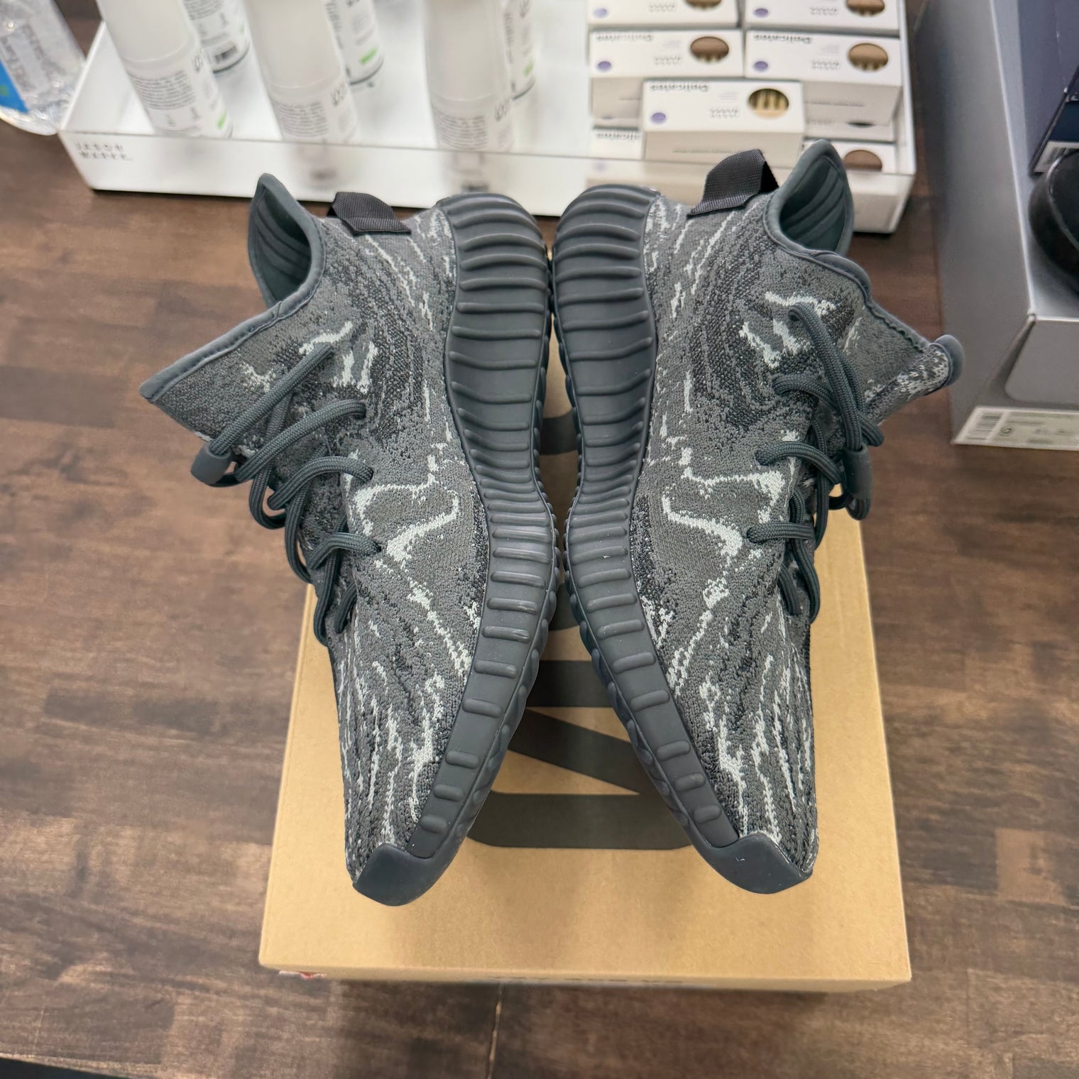 MX Dark Salt Yeezy 350 (USED)