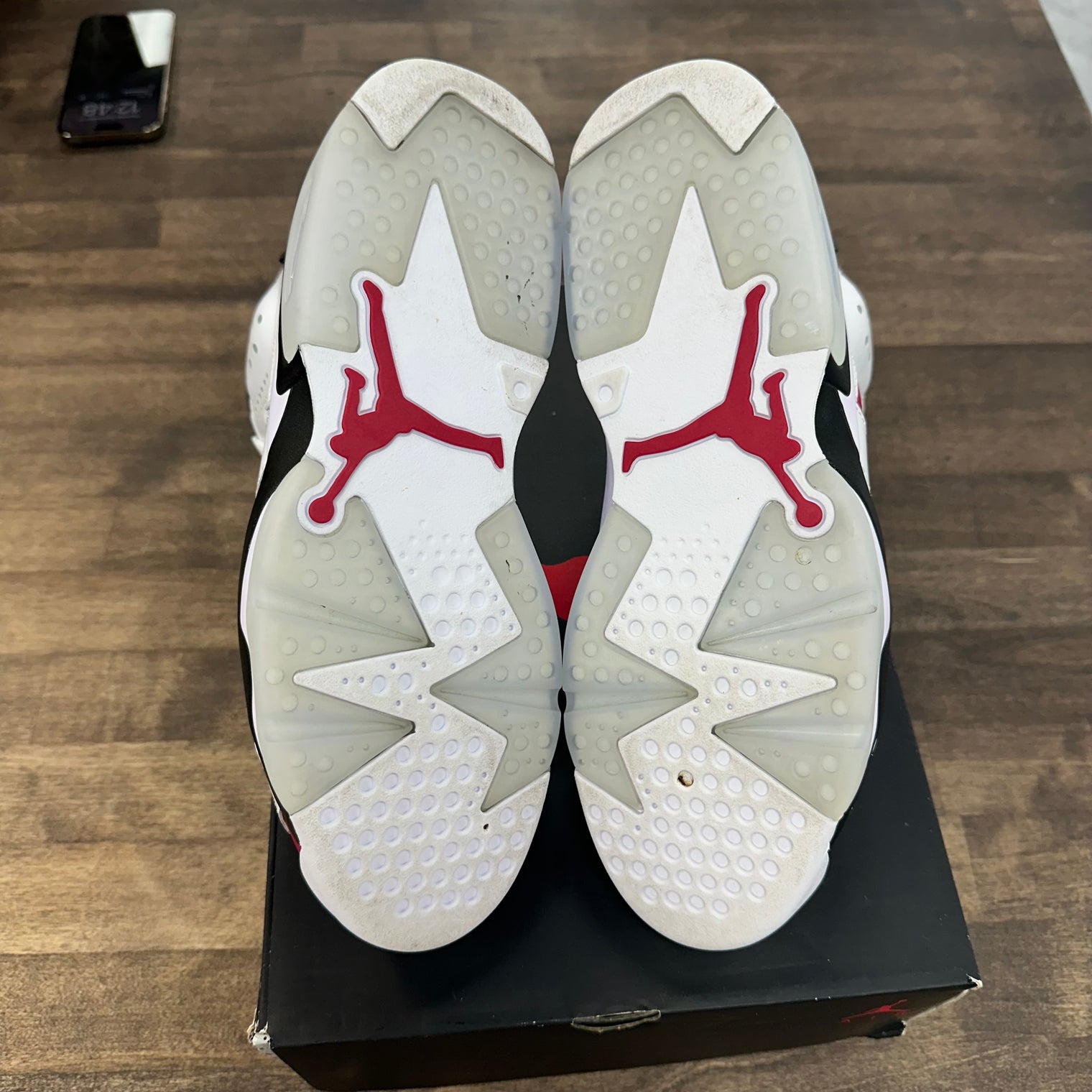 Carmine Jordan 6 Retro (Used)