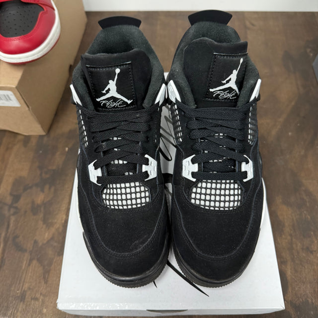 White Thunder Jordan 4 (GS) (USED)