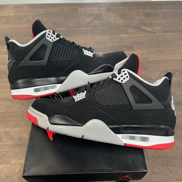 Bred Jordan 4 2019 (USED)