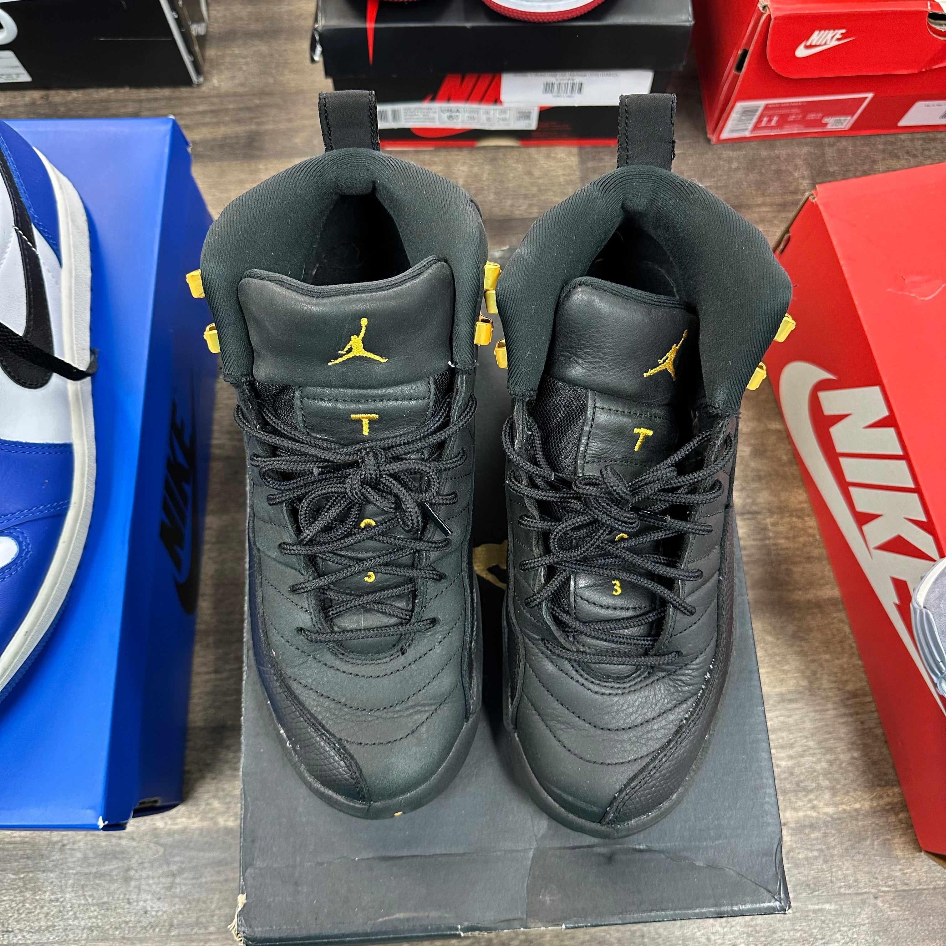 Jordan 12 Retro Black Taxi (GS) (USED, No Box) Size 6Y (Pre-Owned) - Image 2