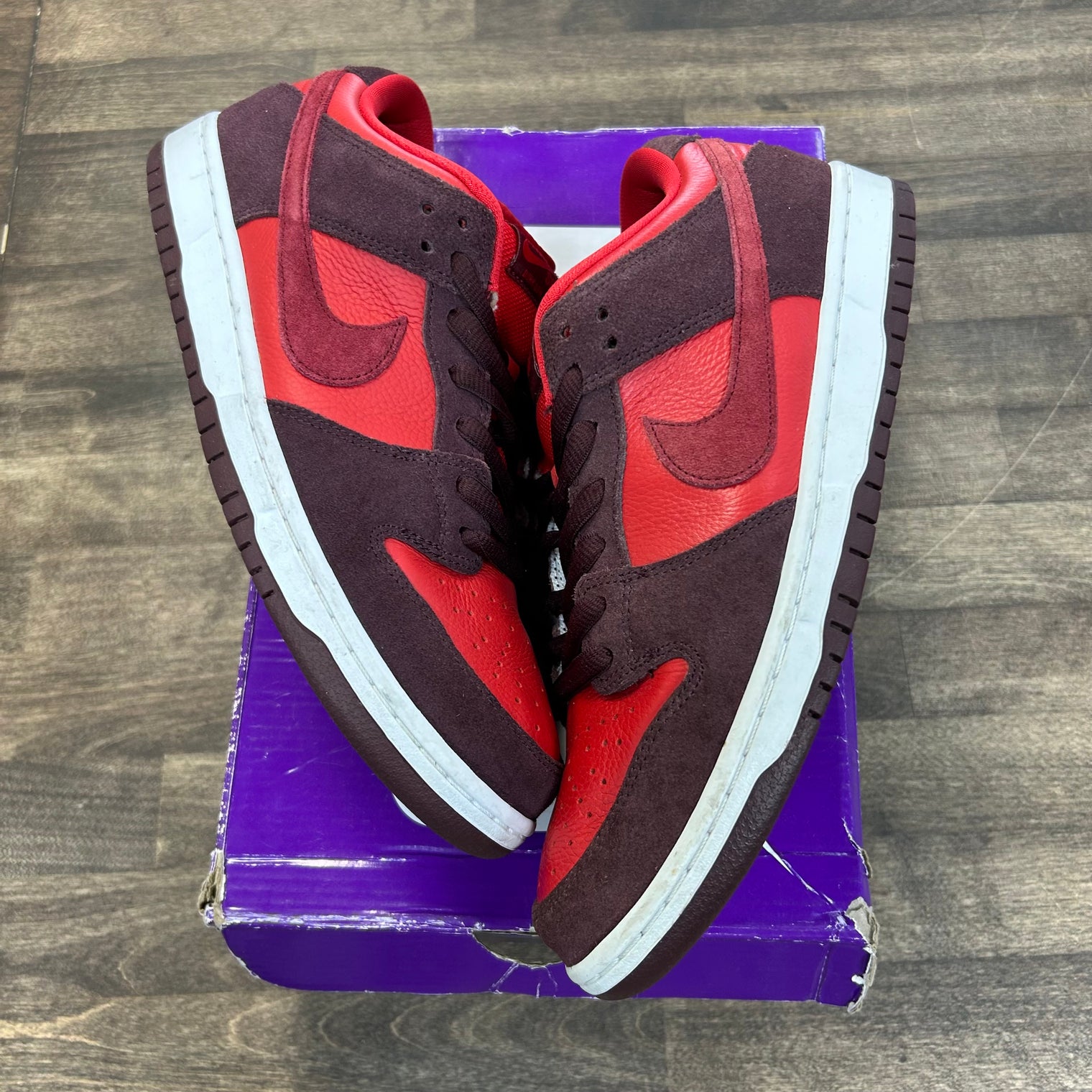 Cherry SB Dunk Low (USED)