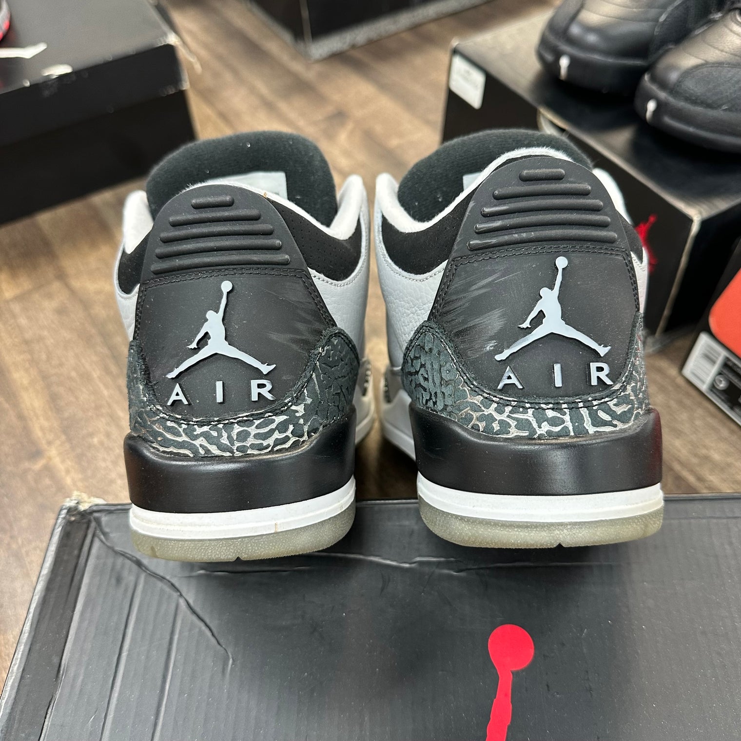 Wolf Grey Jordan 3 Retro (USED, Replacement Box)