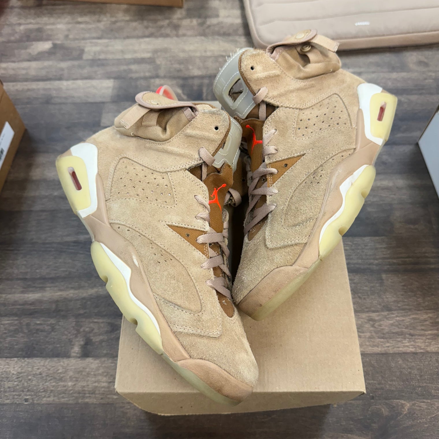 Travis Scott Khaki Jordan 6 Retro (USED,No Box)