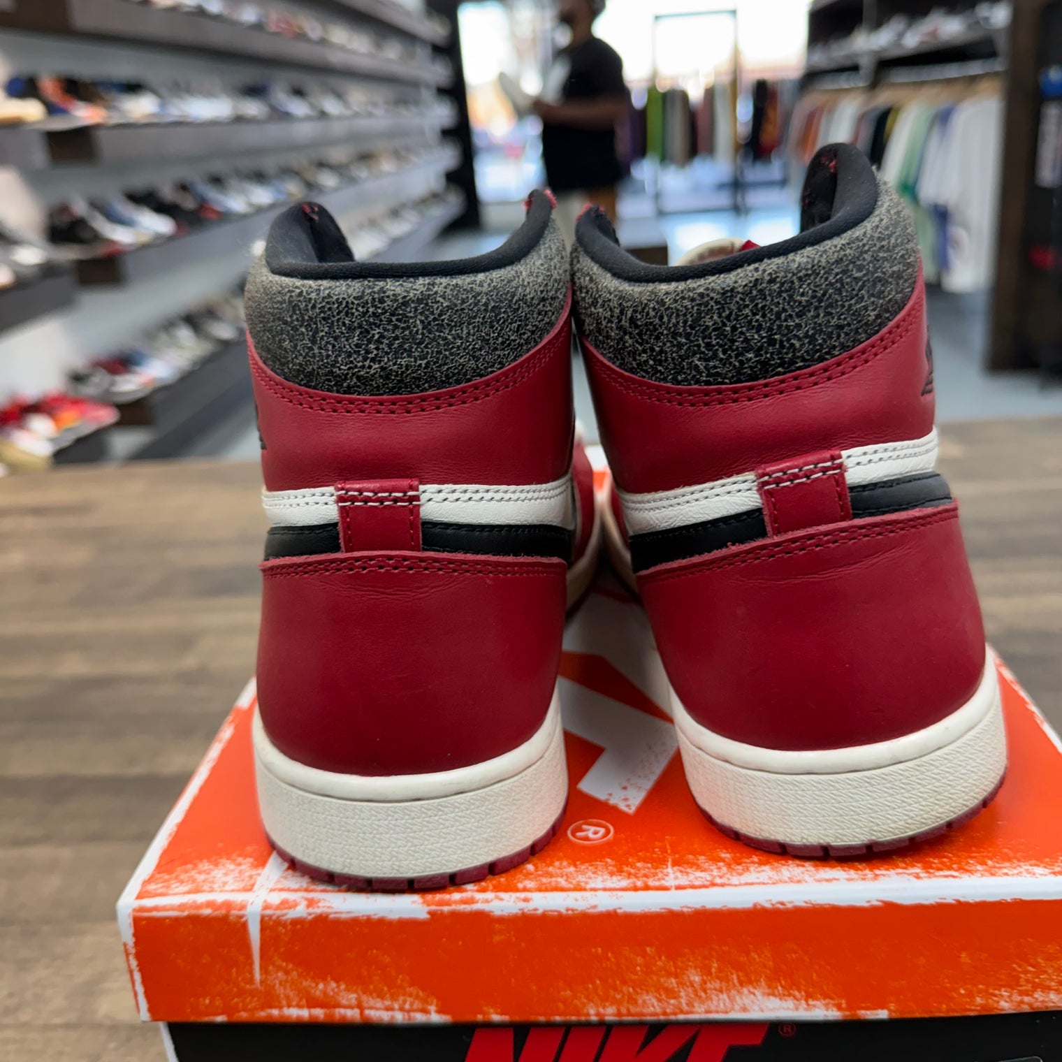 Lost And Found Jordan 1 Retro High OG (USED)