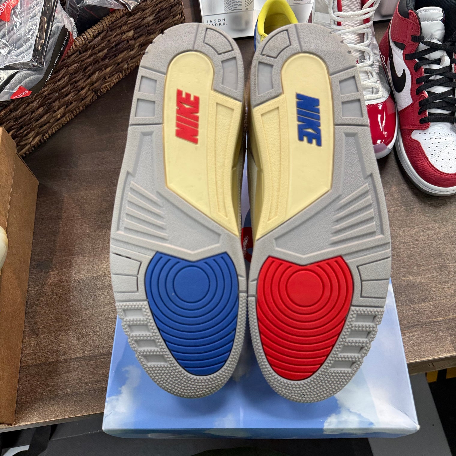 Seoul 2.0 Jordan 3 Retro (USED)