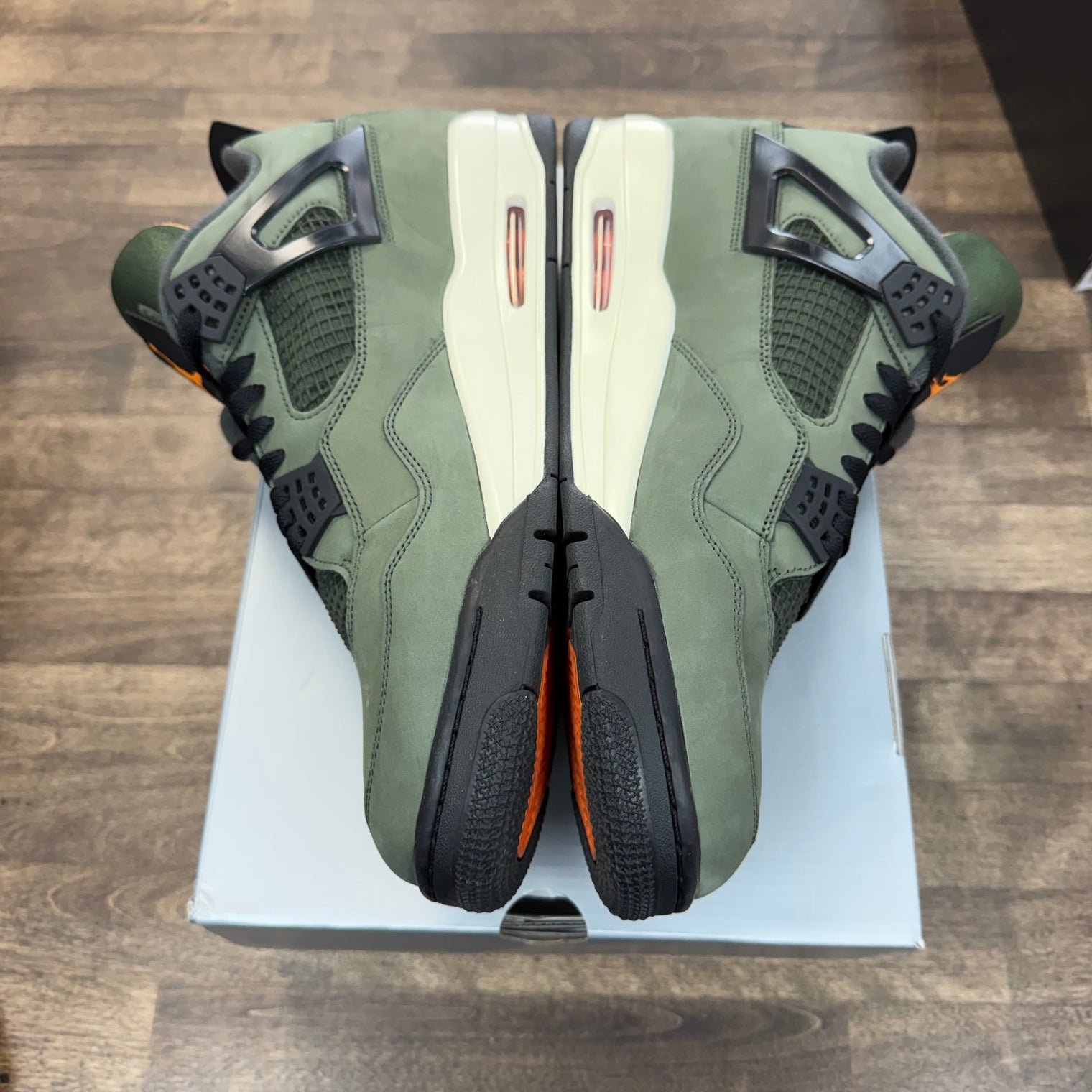 Undefeated Jordan 4 (2025) (USED)