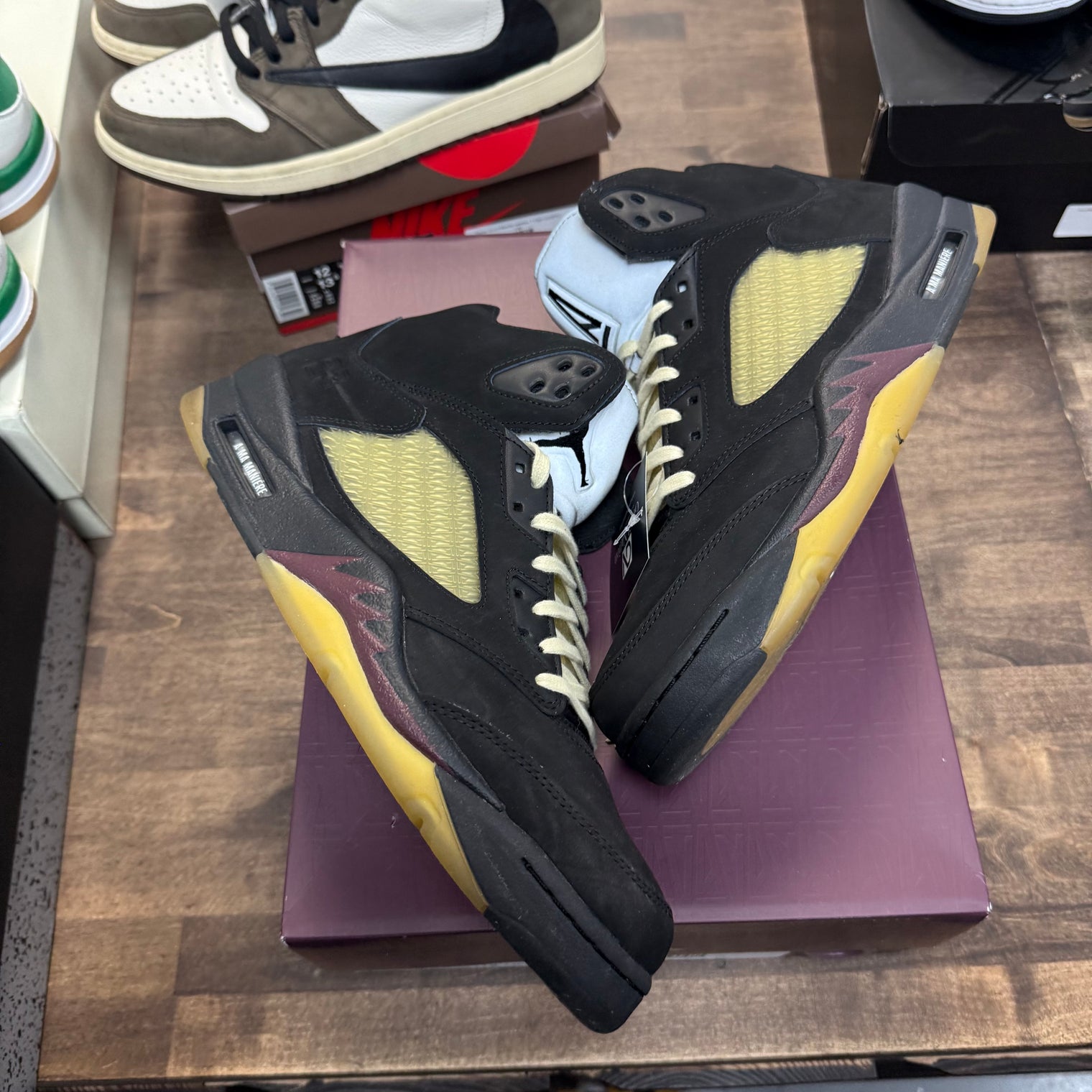 A Ma Maniere Dusk Jordan 5 Retro (USED)