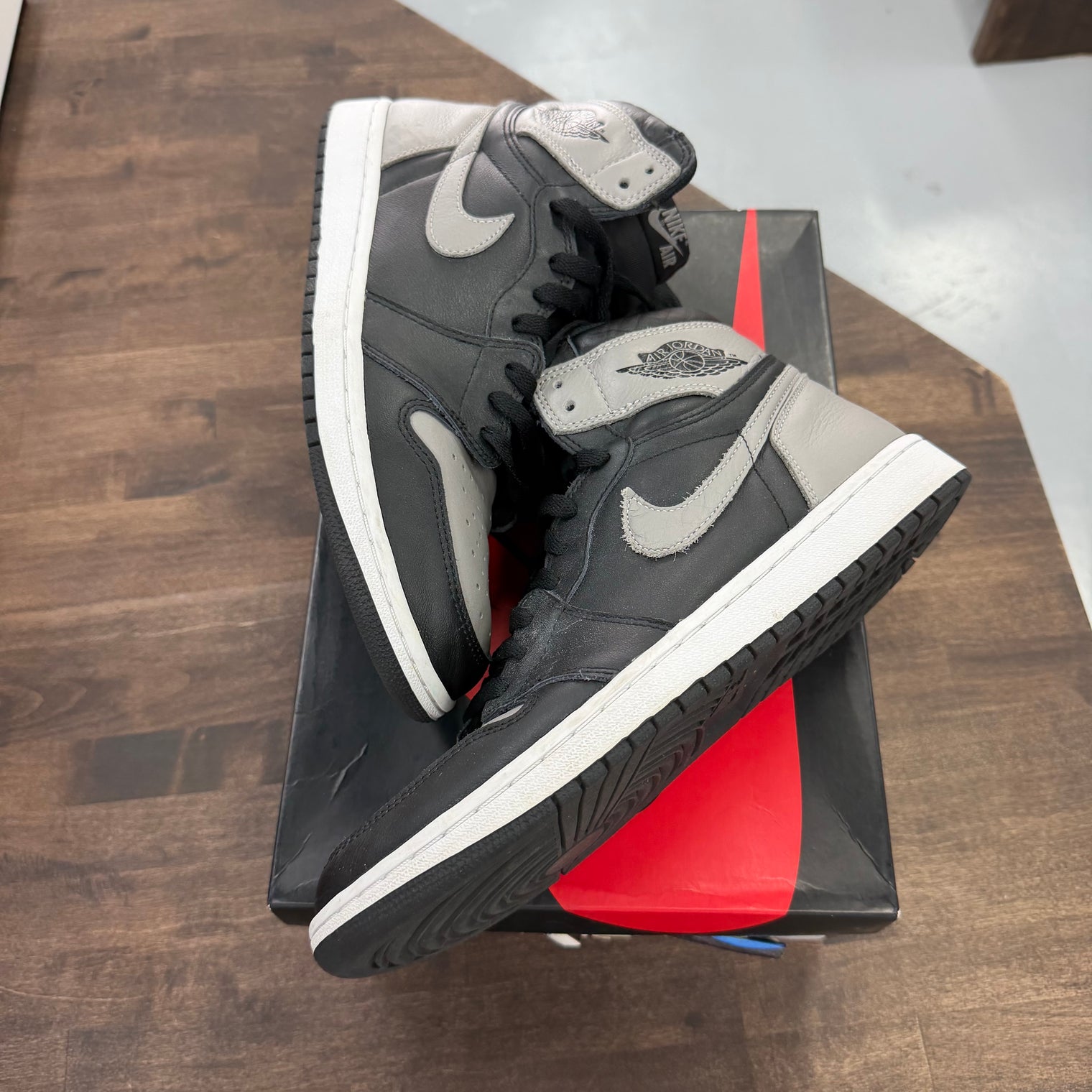 Shadow Jordan 1 Retro High (2018) (USED)