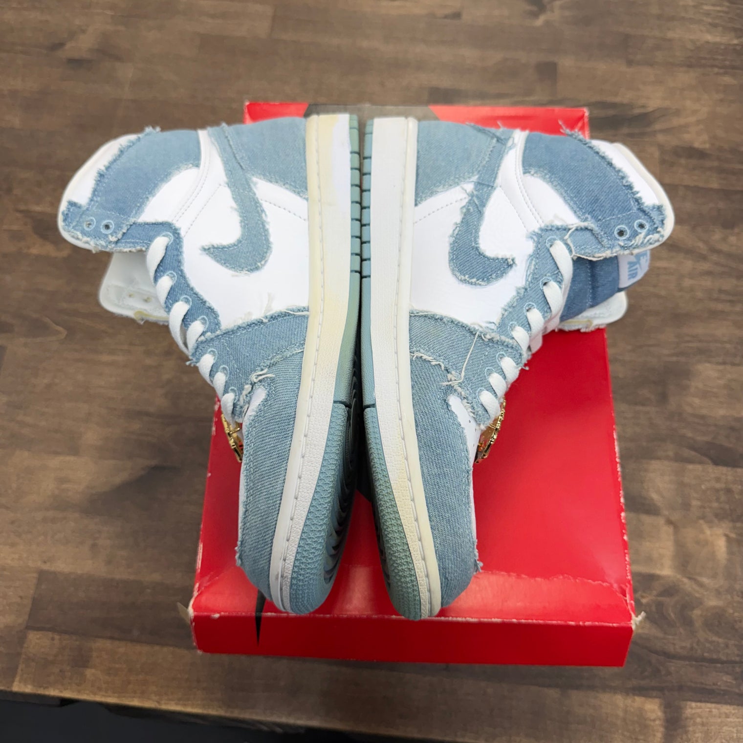 Denim Jordan 1 High (W) (USED)