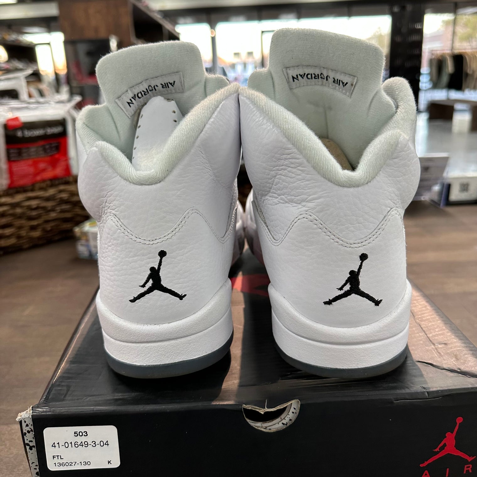 Metallic White Jordan 5 Retro (2015) (USED)