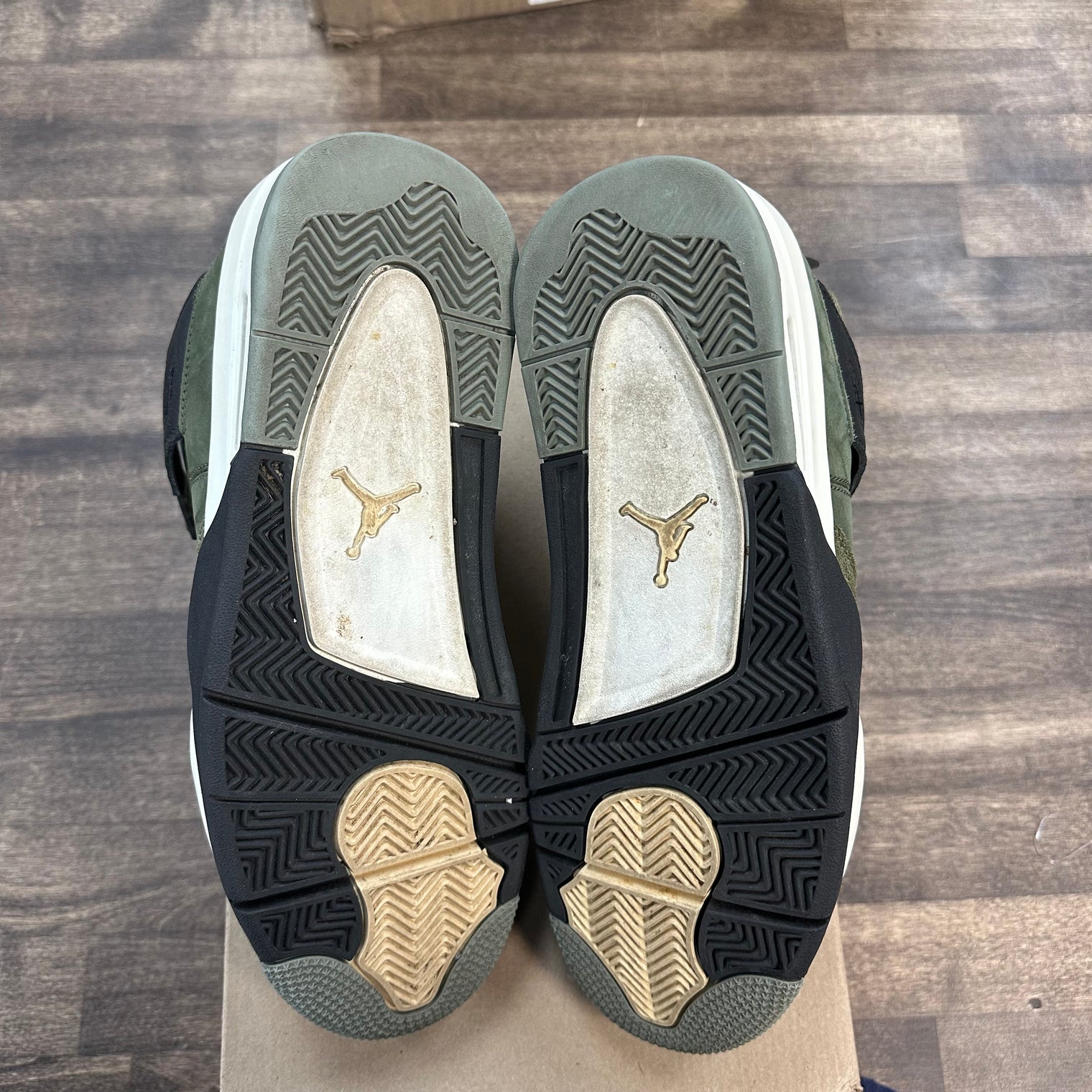 Craft Medium Olive Jordan 4 Retro (USED, No Box)
