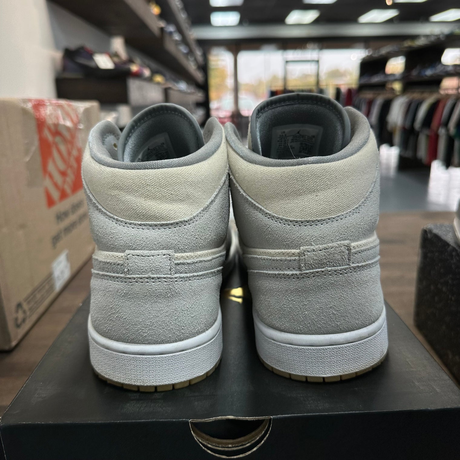 Coconut Milk Particle Grey Jordan 1 Mid (USED)