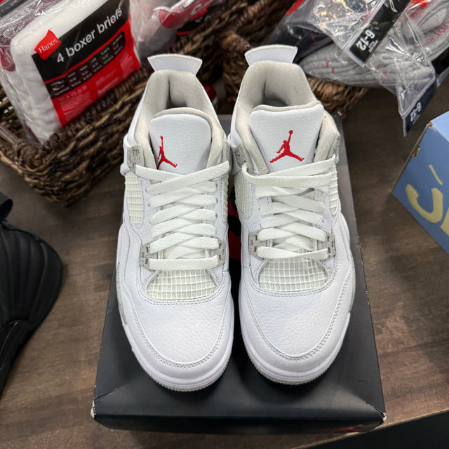 White Oreo Jordan 4 (GS) (Lightly Worn)