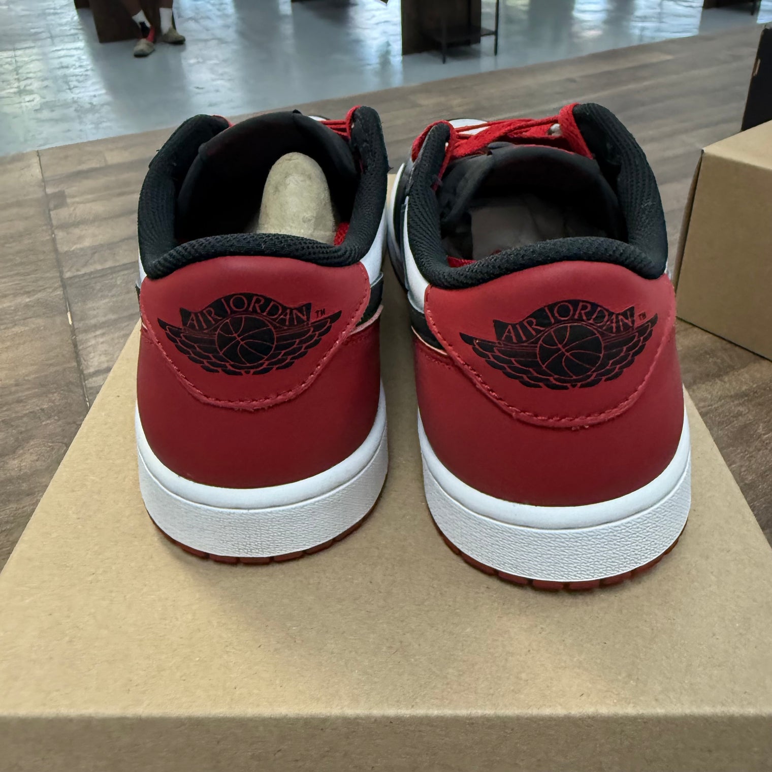 Black Toe Jordan 1 Low OG (USED, No Box)
