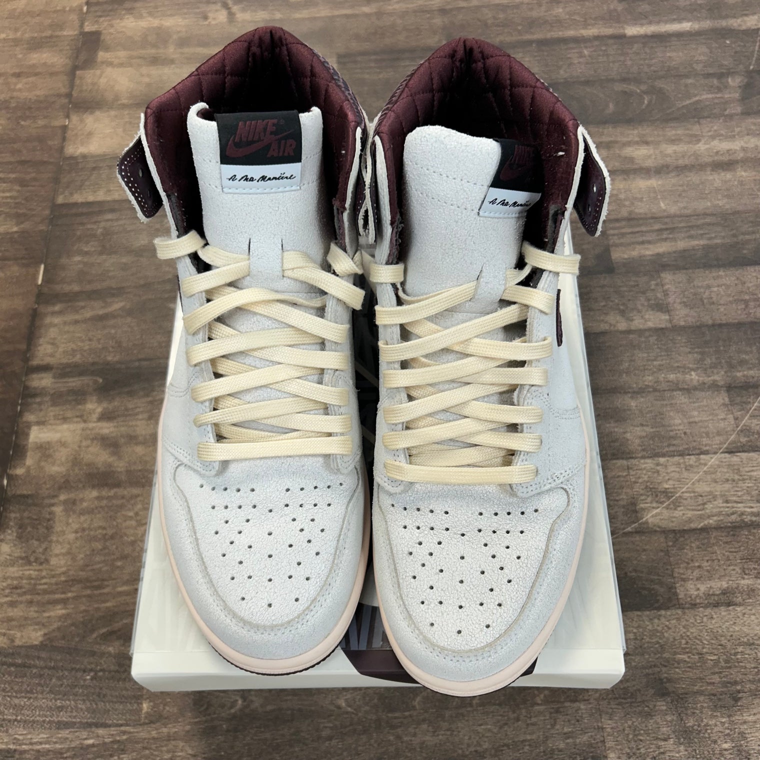 A Ma Maniere Jordan 1 High (USED)