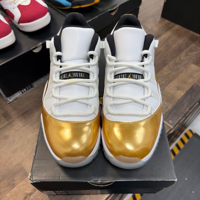 Closing Ceremony Jordan 11 Retro Low (USED)