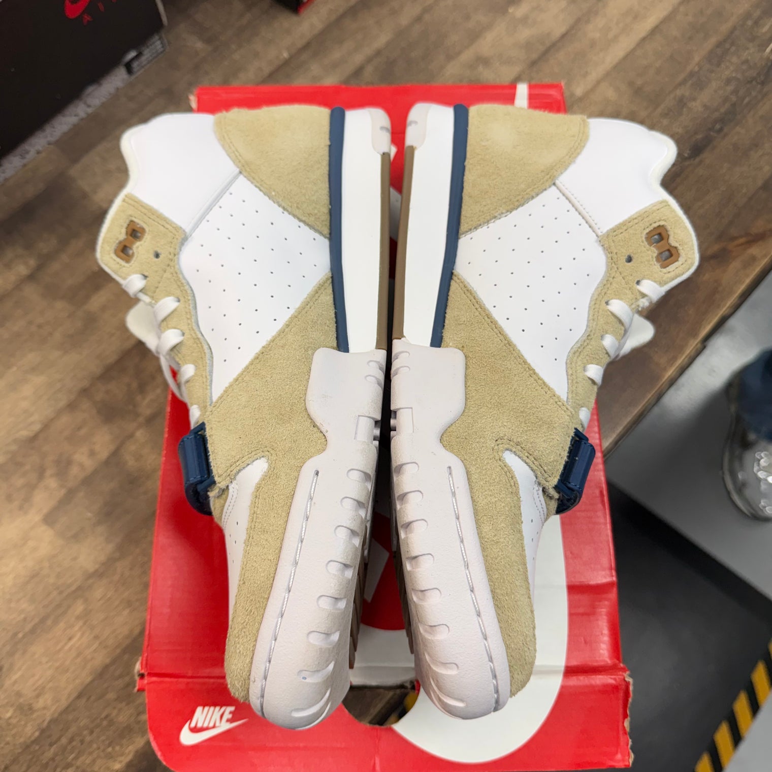 Limestone Nike Air Trainer 1 (USED)
