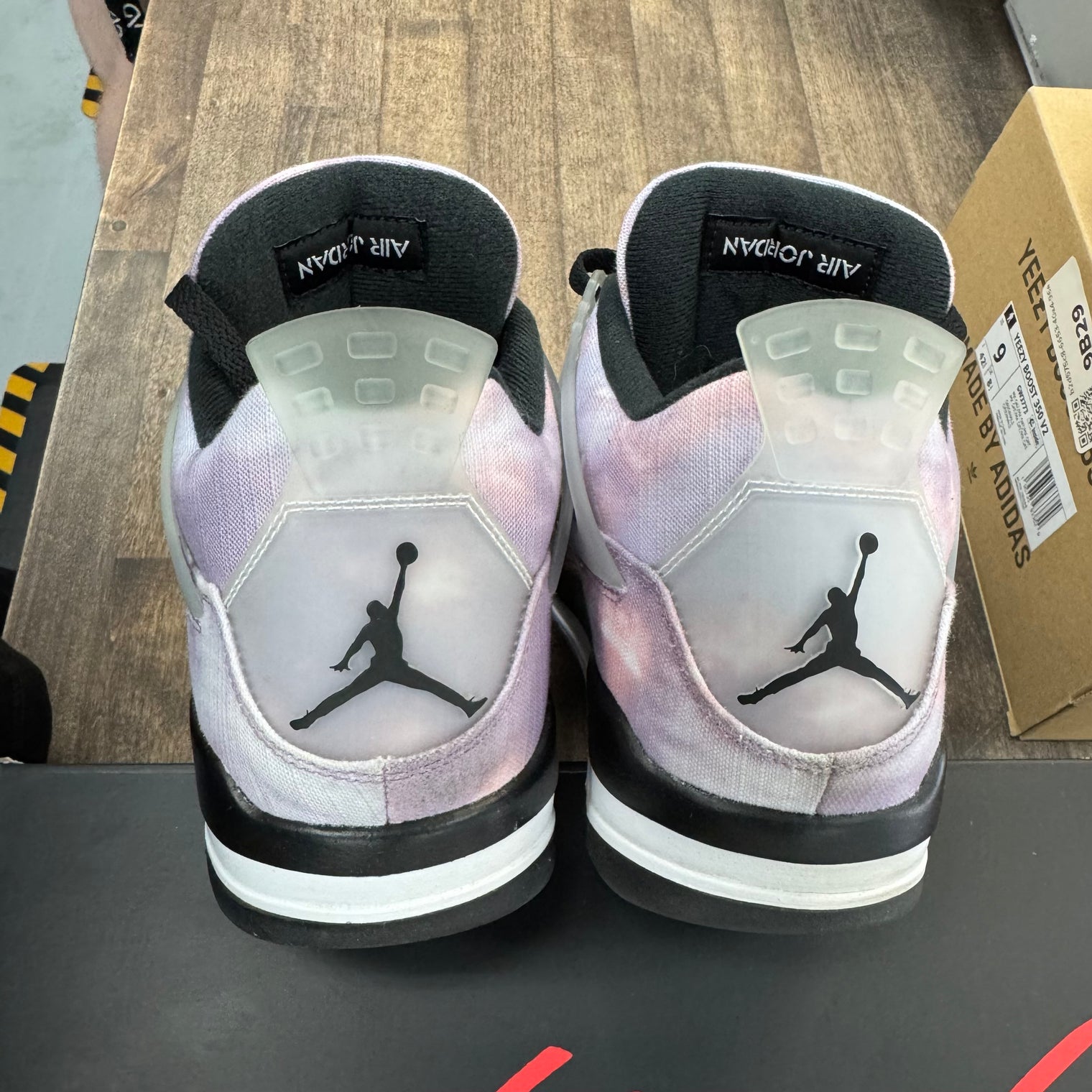 Zen Master Jordan 4 Retro (USED)