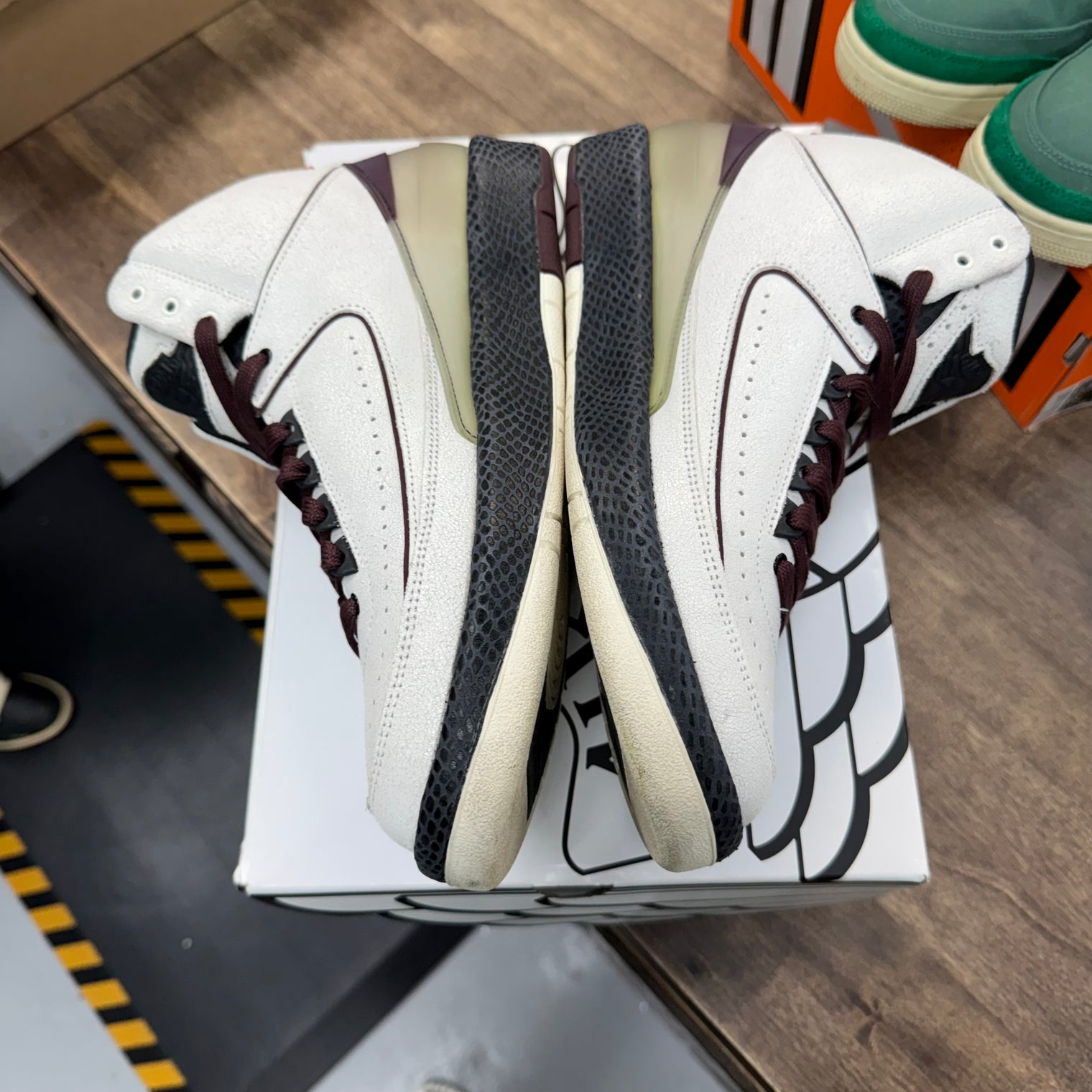 Airness A Ma Maniere Jordan 2 Retro (USED)