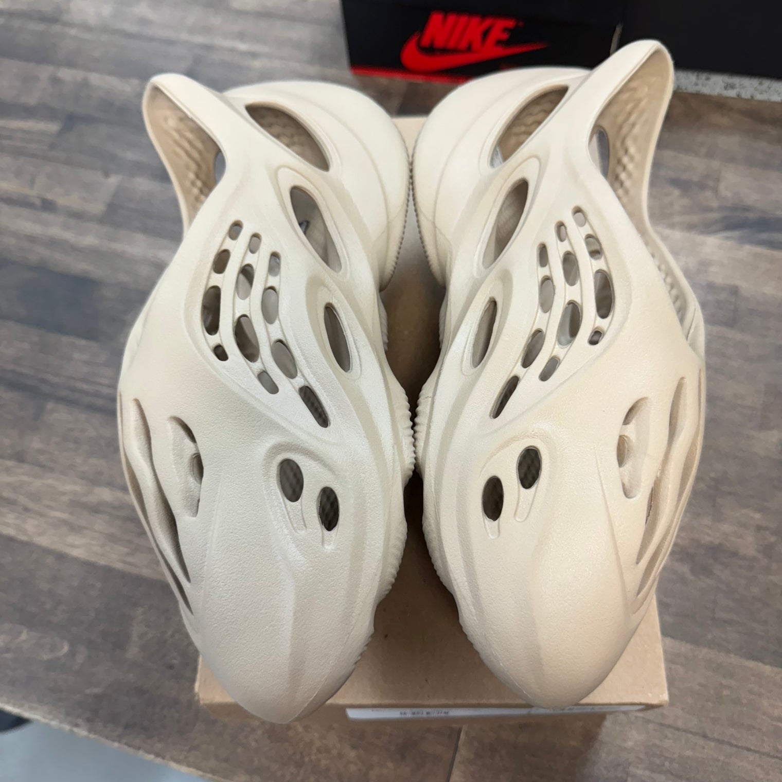 Mist Yeezy Foam RNNR (USED)