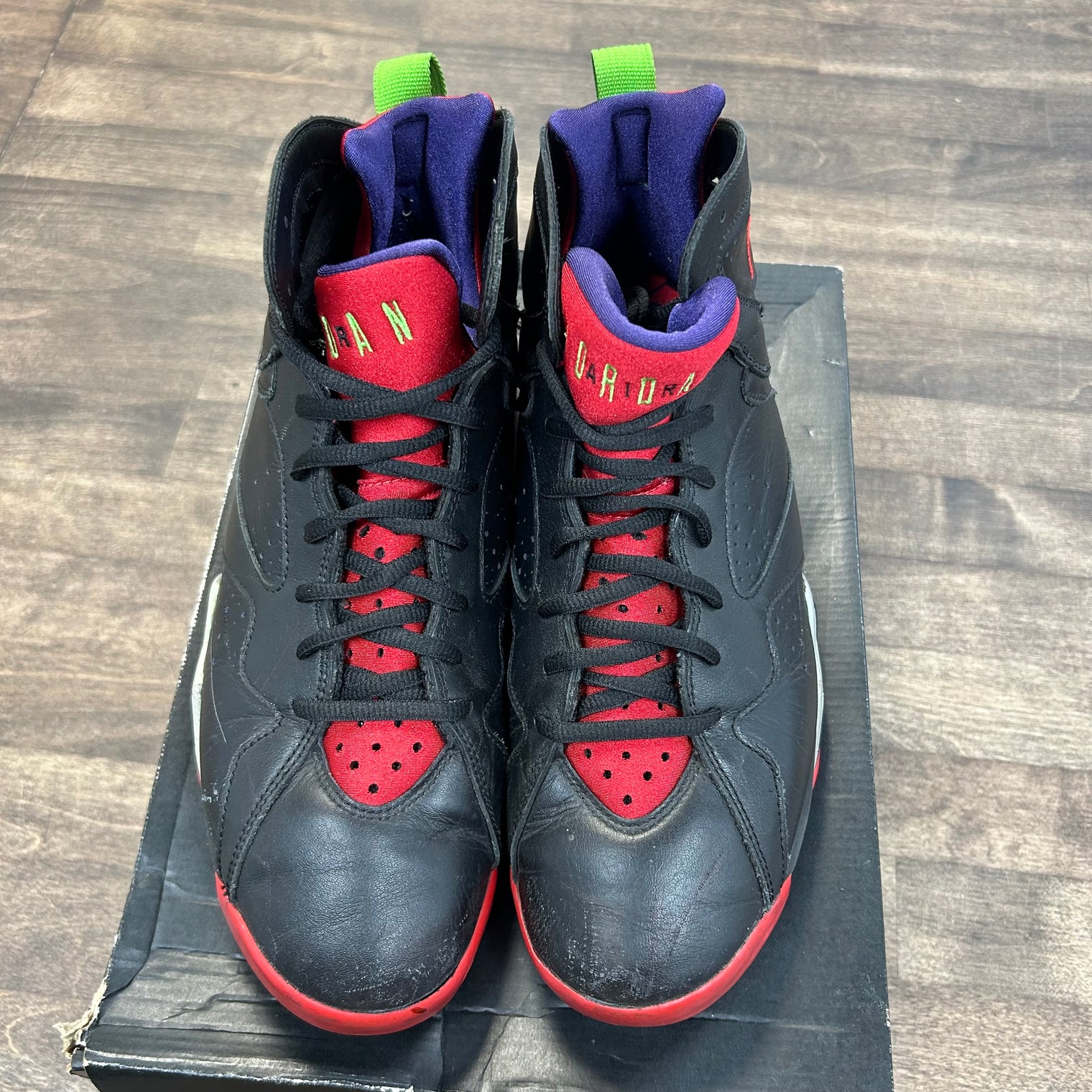 Marvin the Martian Jordan 7 (USED)