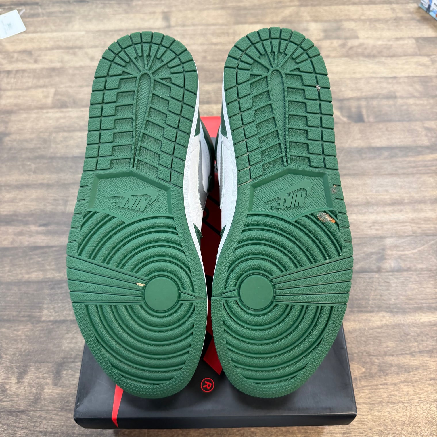 Gorge Green Jordan 1 High (USED)