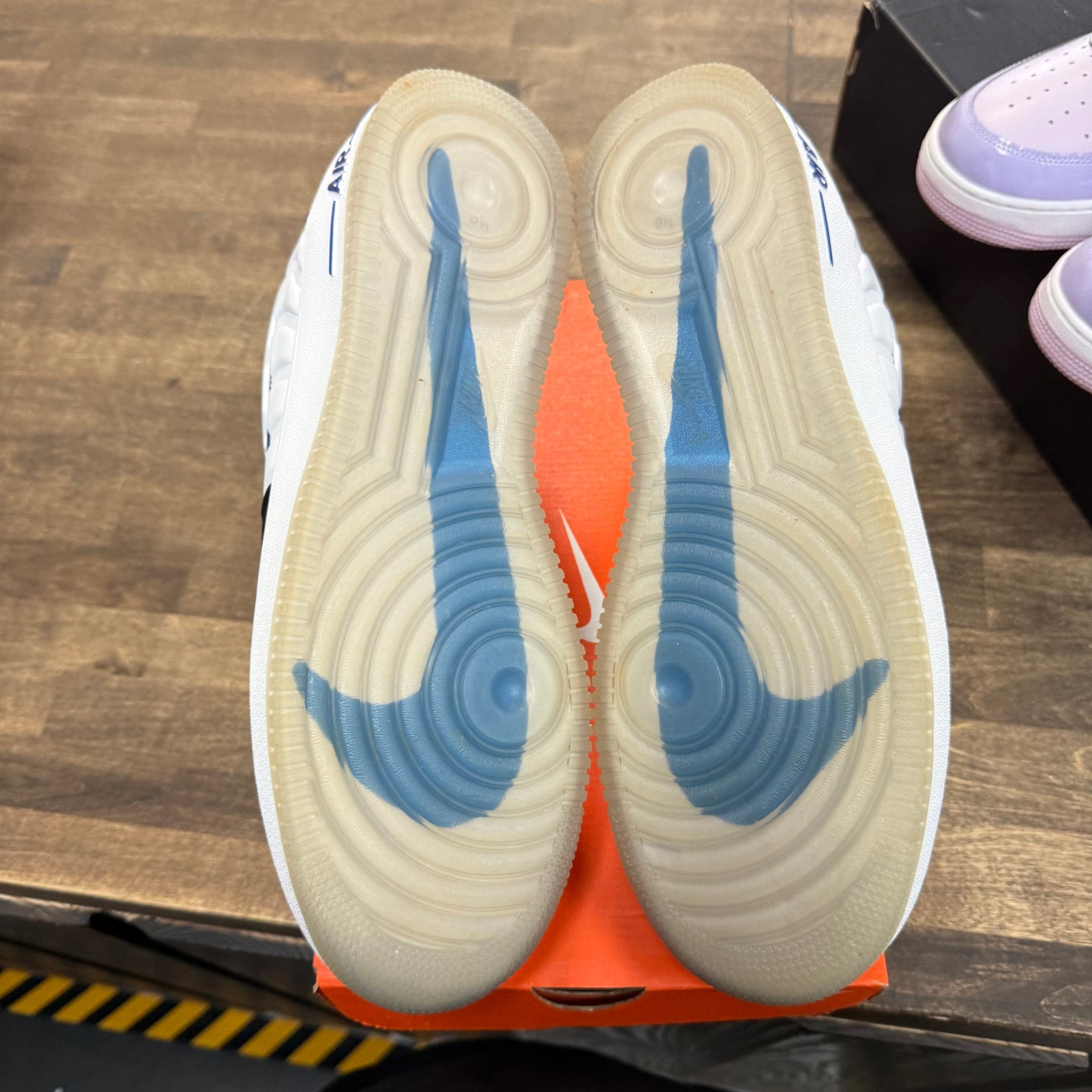 Nike Air Force 1 Low CMFT Penny Black (2013) (USED,Replacement Box)