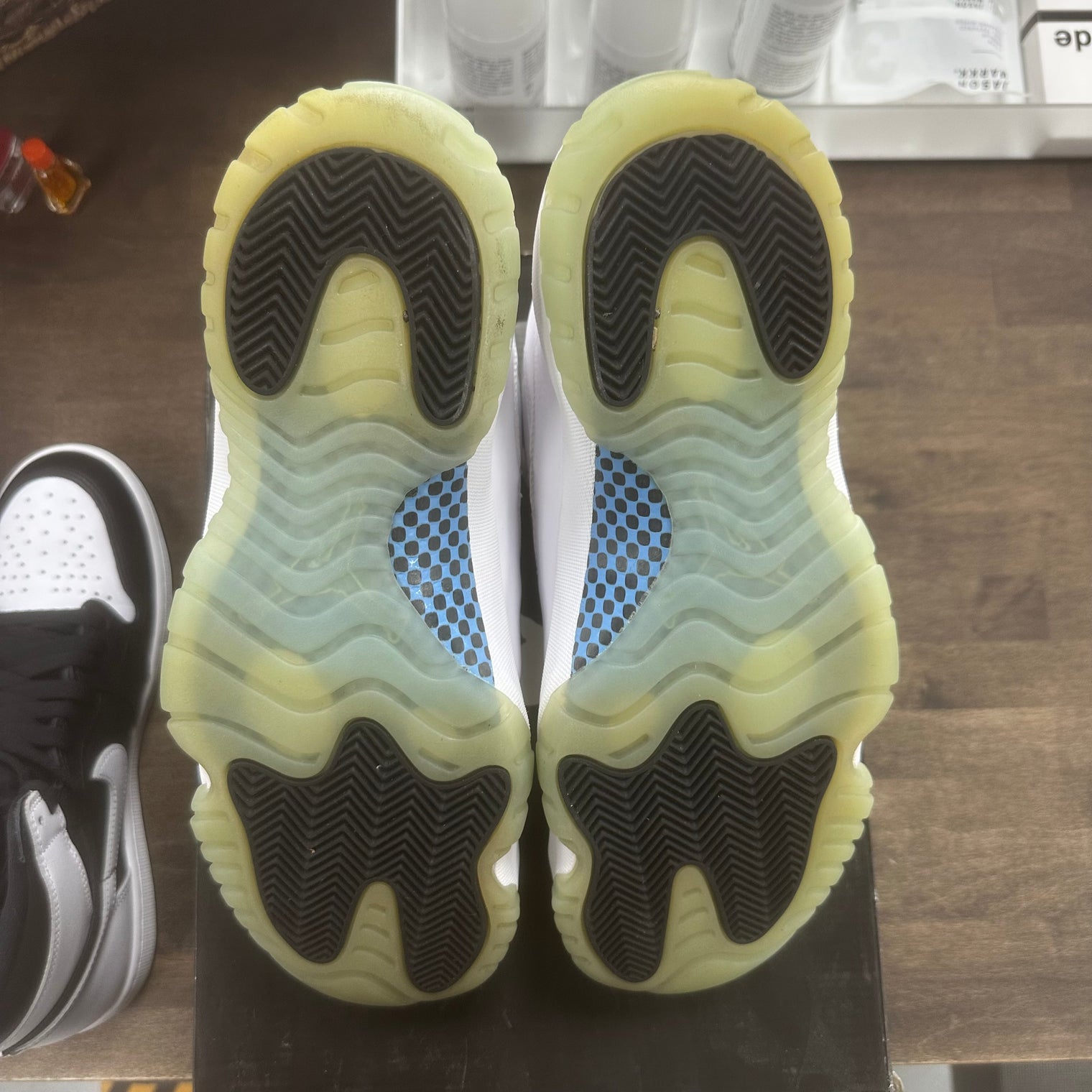 Legend Blue Jordan 11 Retro (2014) (USED, no insoles)