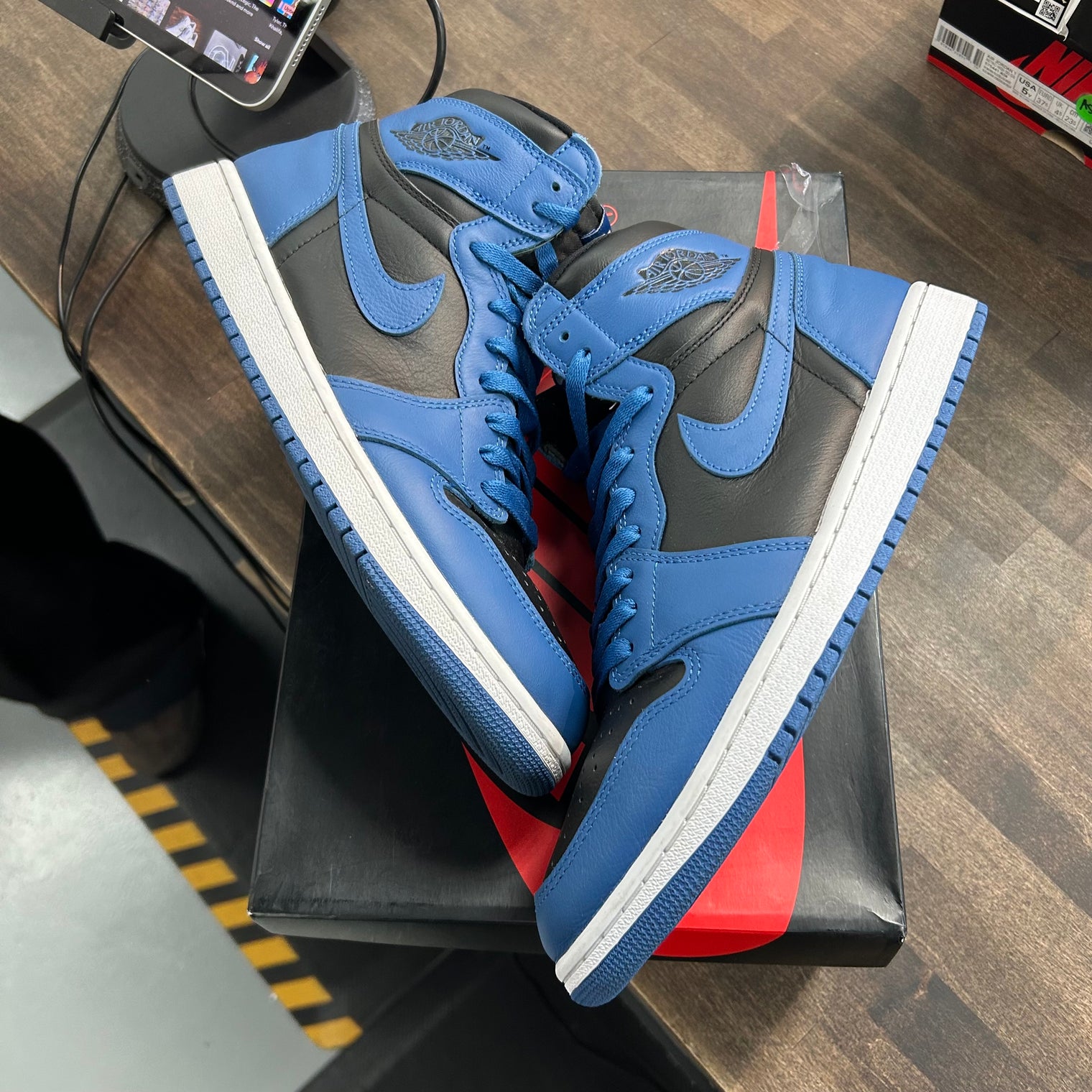 Marina Blue Jordan 1 High (USED)