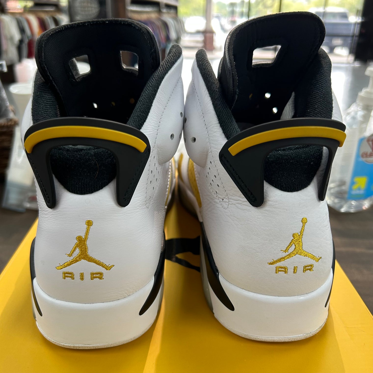 Yellow Ochre Jordan 6 Retro (USED)