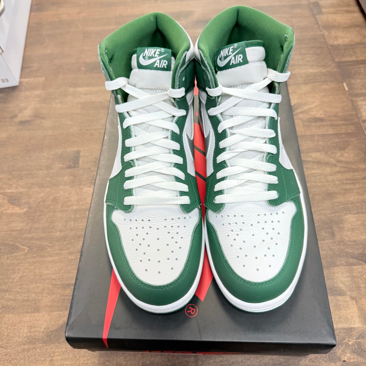Gorge Green Jordan 1 High OG (USED)