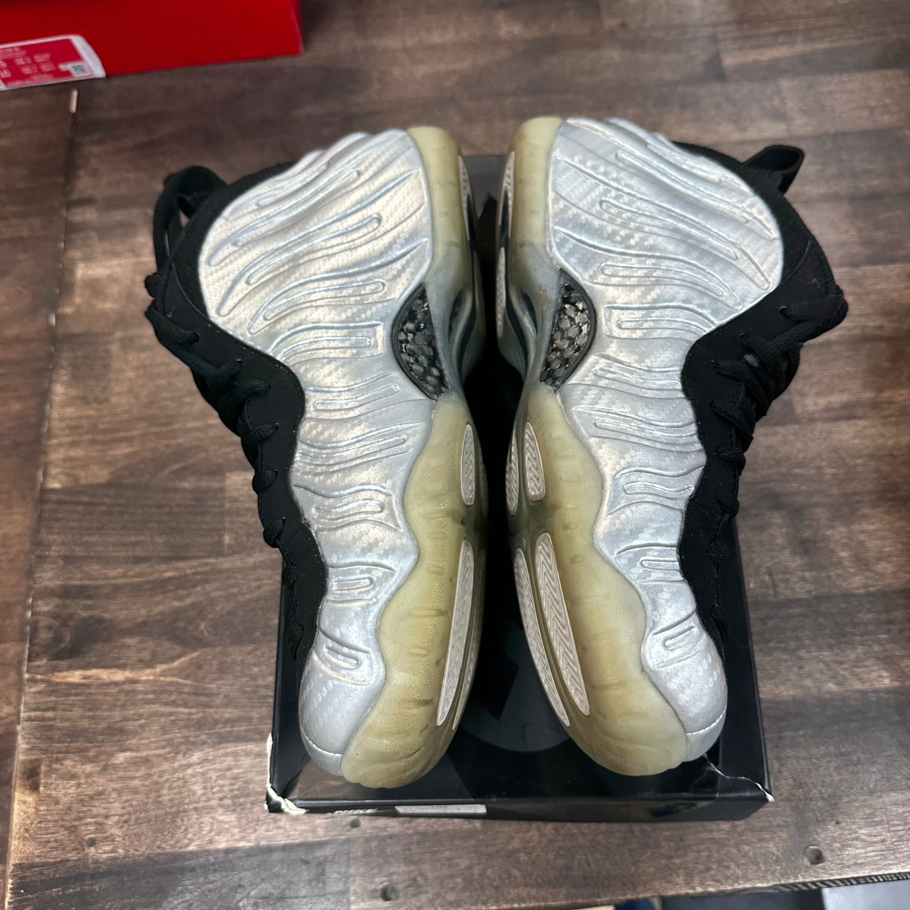Nike Silver Surfer Foamposite Pro (USED) Size 8.5 (Pre-Owned) - Image 5