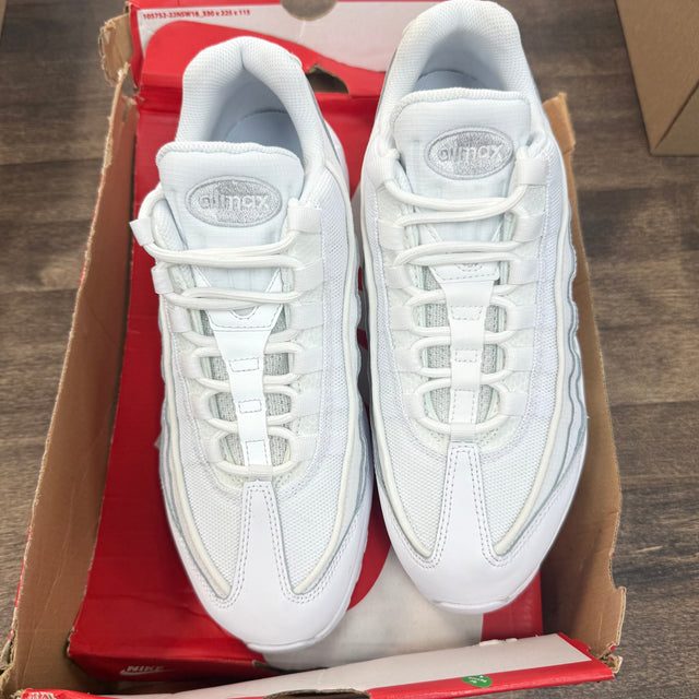 White Grey Fog Air Max 95 Essential (Lightly Worn,No Box)