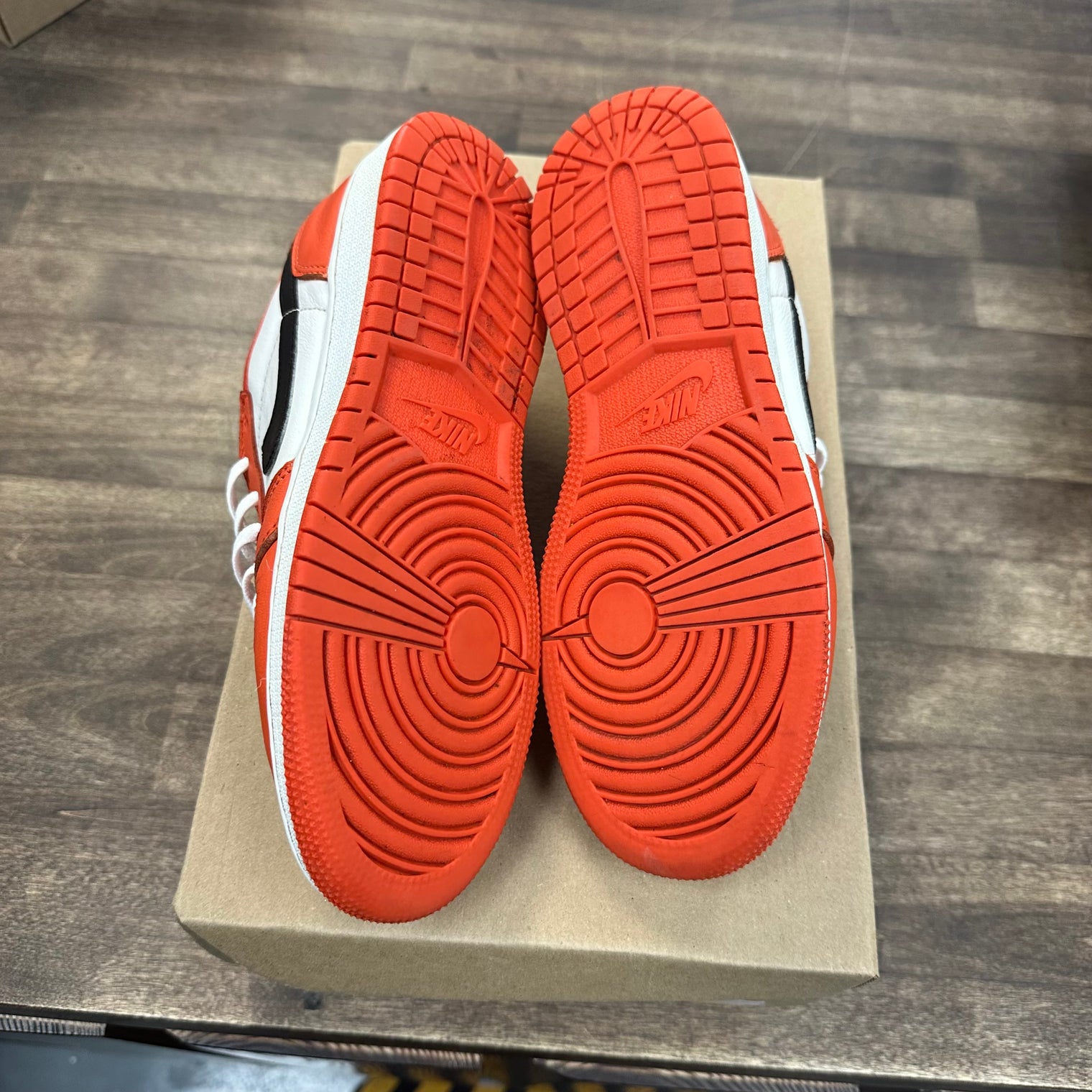 Jordan 1 Low Starfish (GS) (Used, No Box)