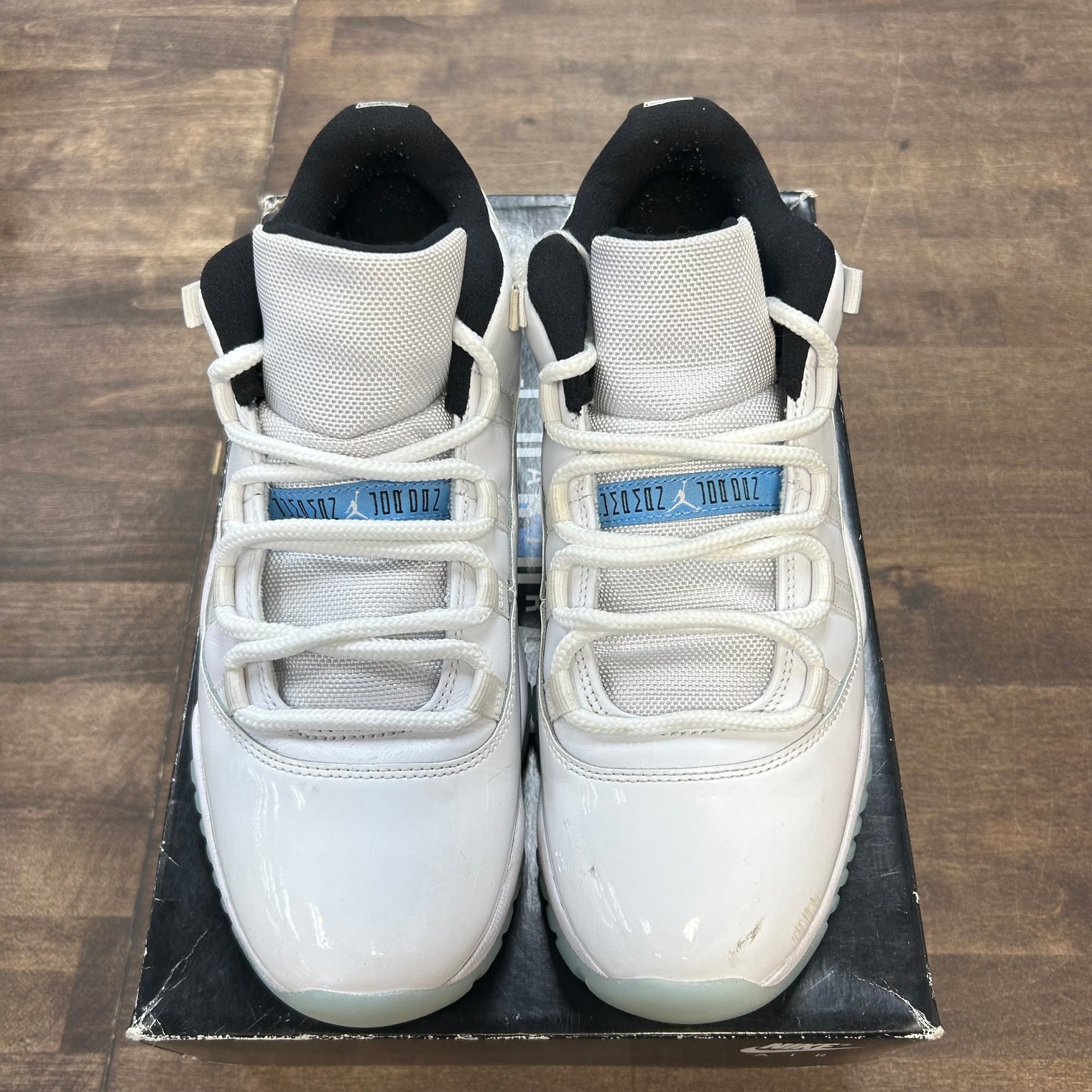 Legend Blue Jordan 11 Low (USED)