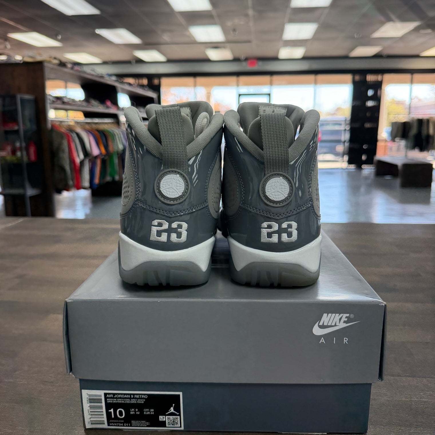 Cool Grey Jordan 9 Retro (2025) (USED)