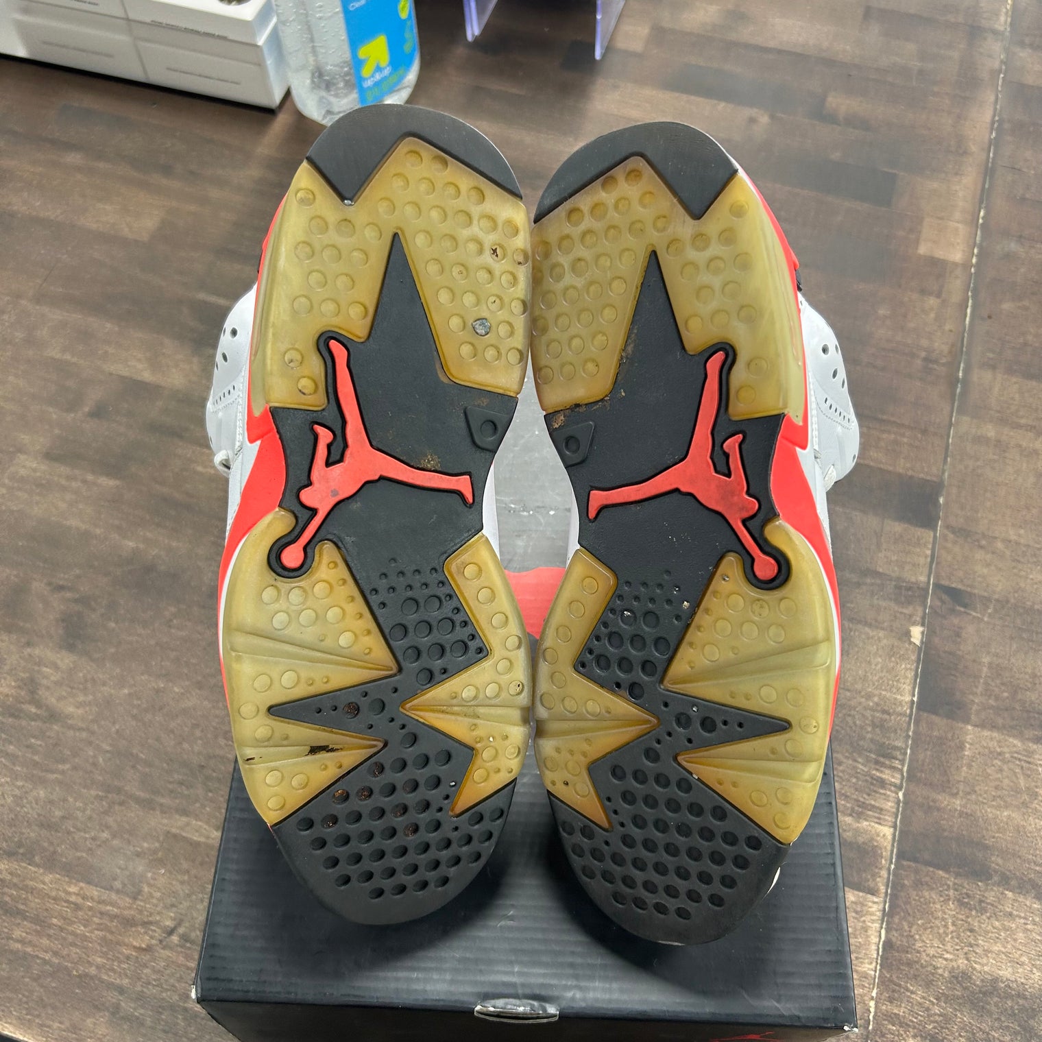 White Infrared Jordan 6 Retro (USED)