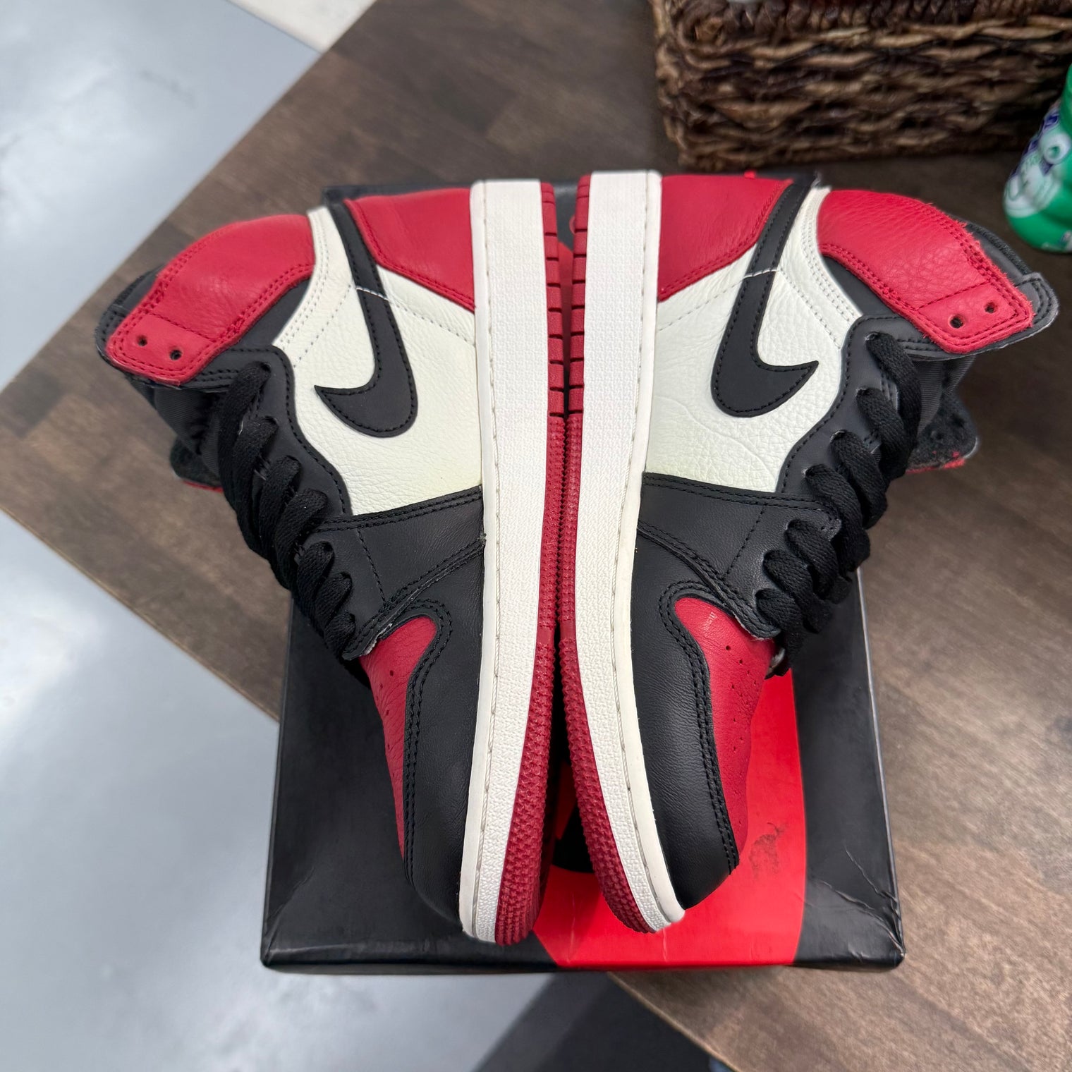 (GS) Bred Toe Jordan 1 High (USED, Replacement Box)