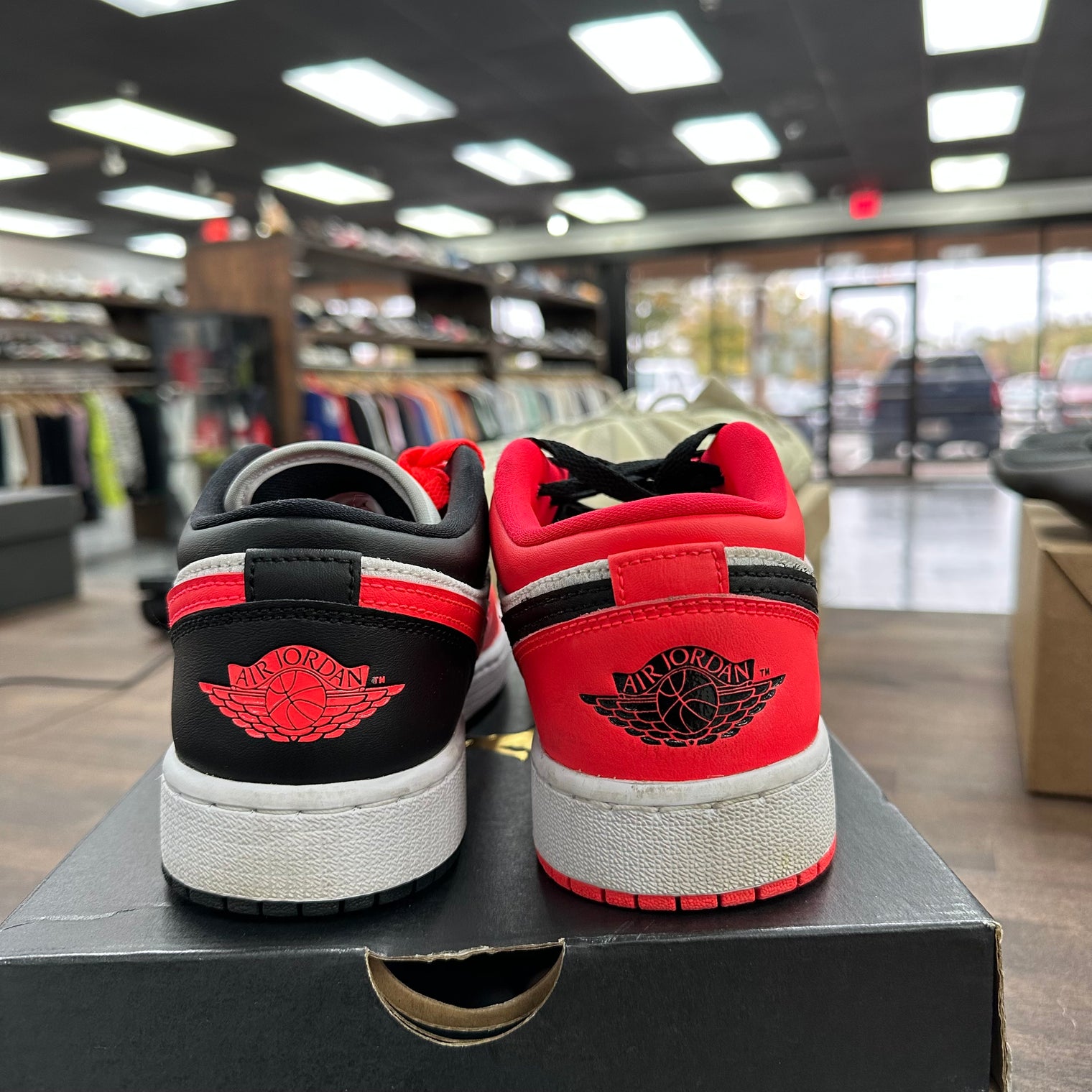 Mismatched Infrared Jordan 1 Low SE (GS) (USED)
