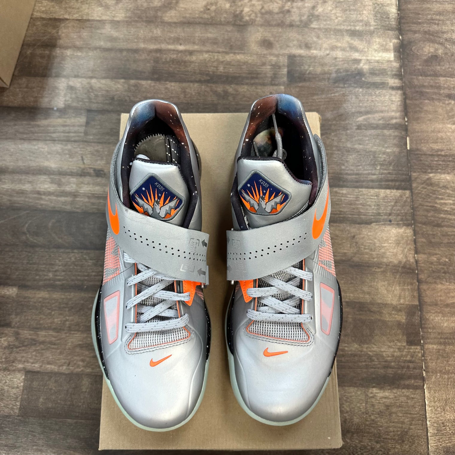 Galaxy Nike KD 4 (USED, No Insoles, No Box)