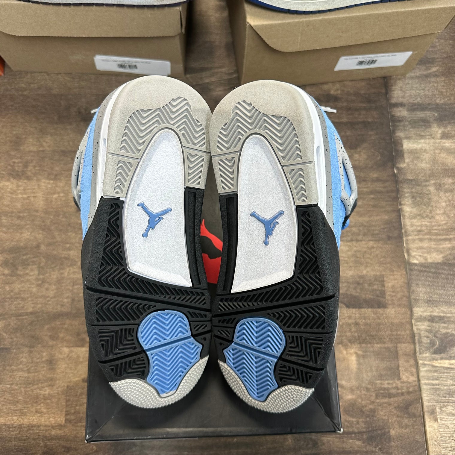 University Blue Jordan 4 Retro (GS) (Lightly Worn)