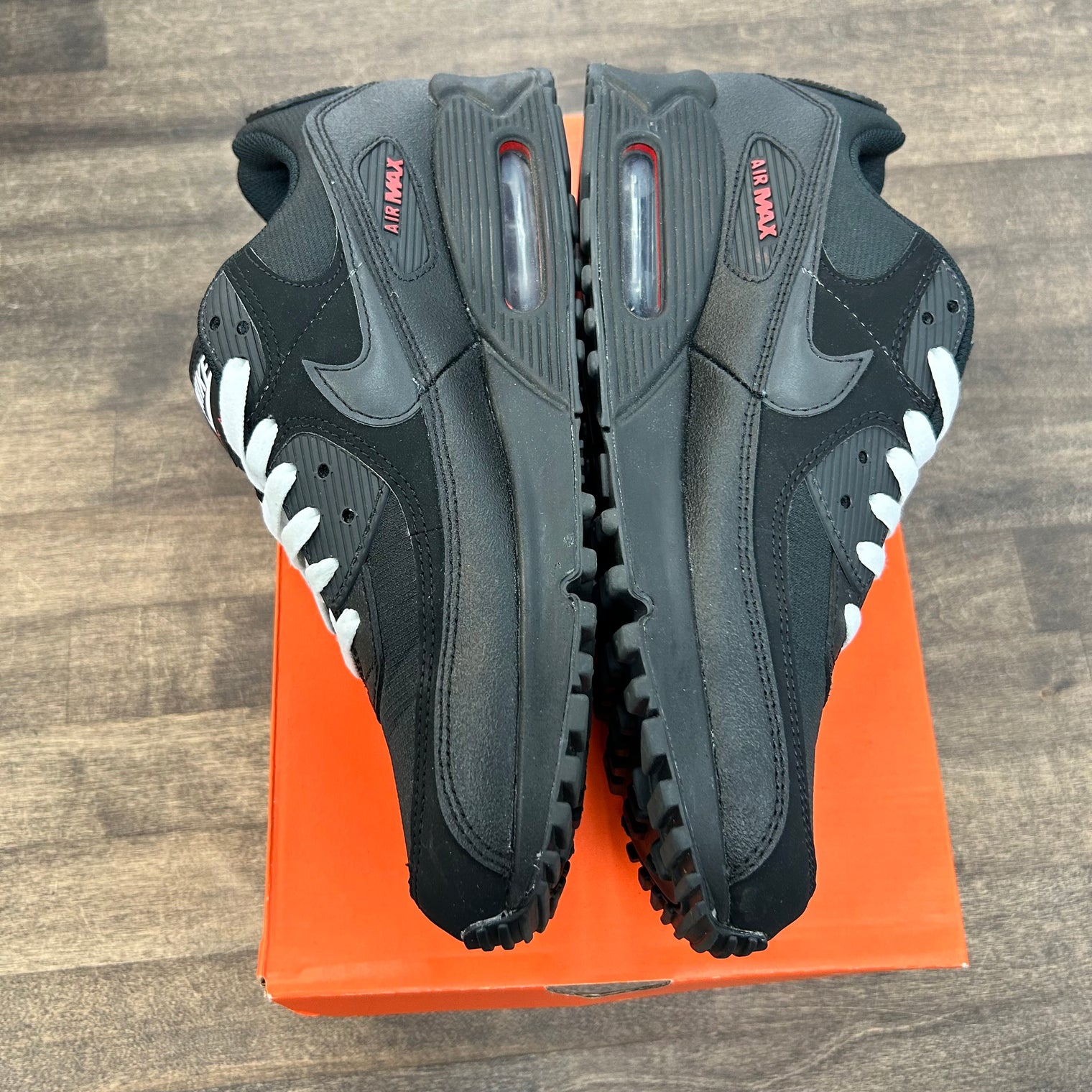 Black Sport Red Air Max 90 (Used)