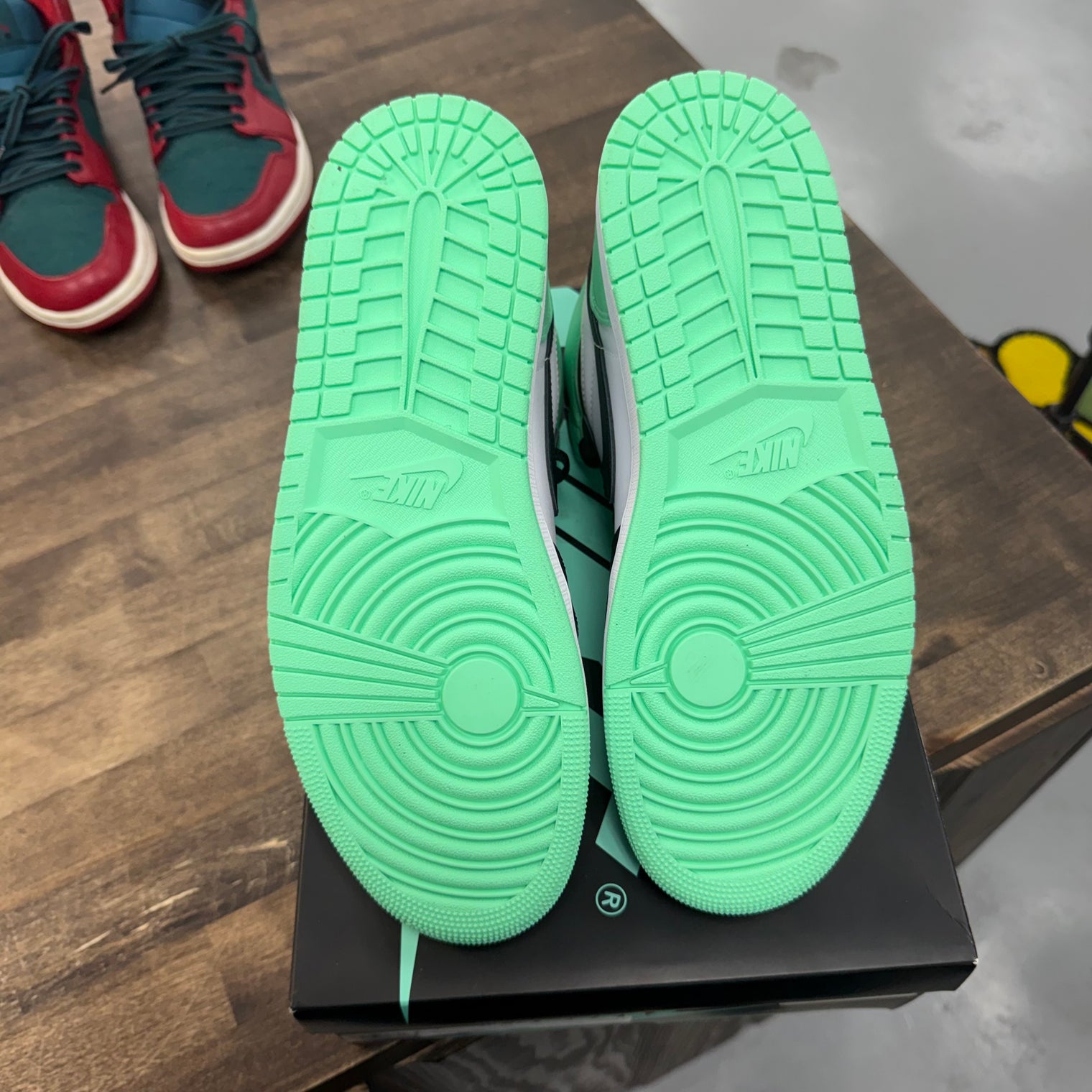 Green Glow Jordan 1 High OG (Lightly Worn)