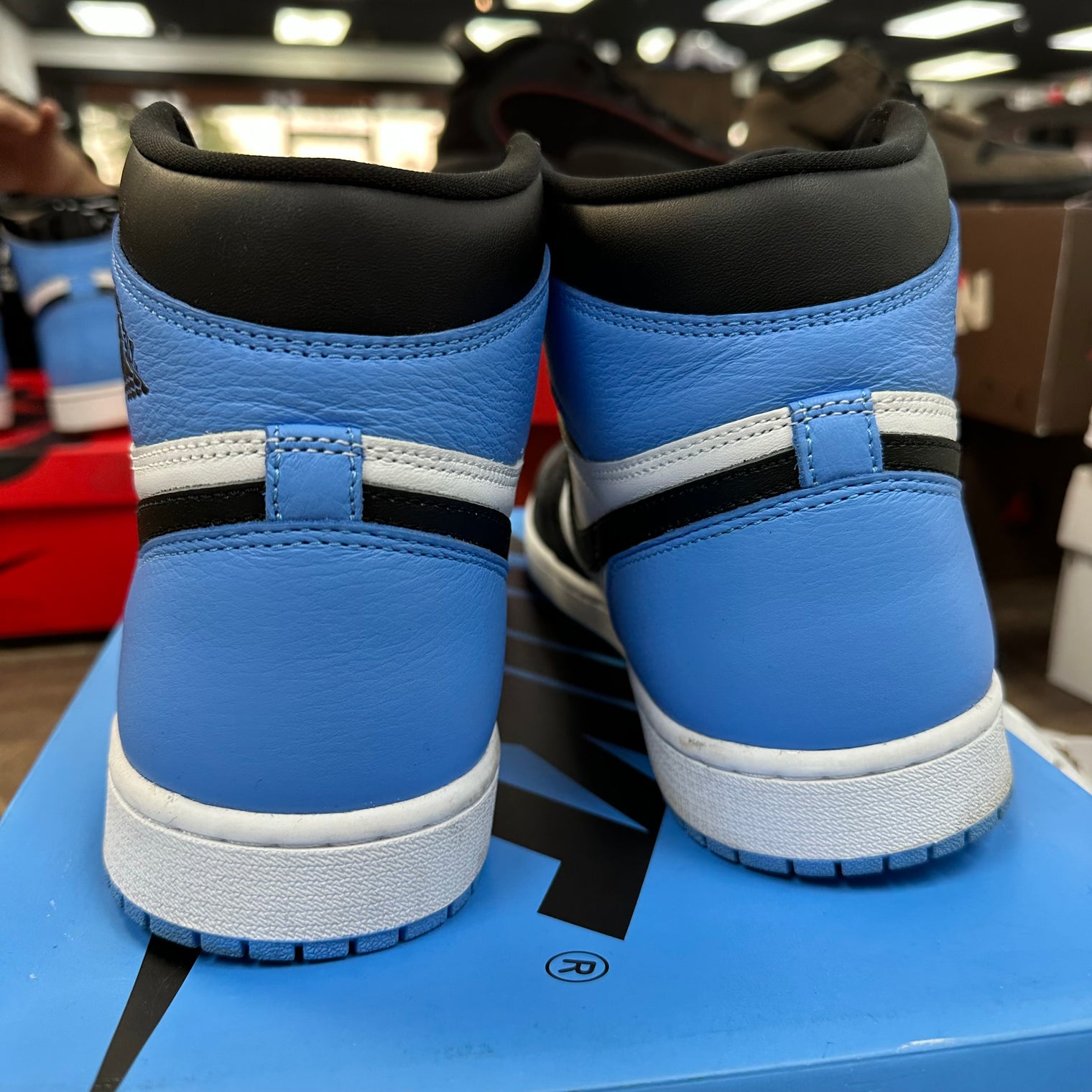 UNC Toe Jordan 1 High (USED)