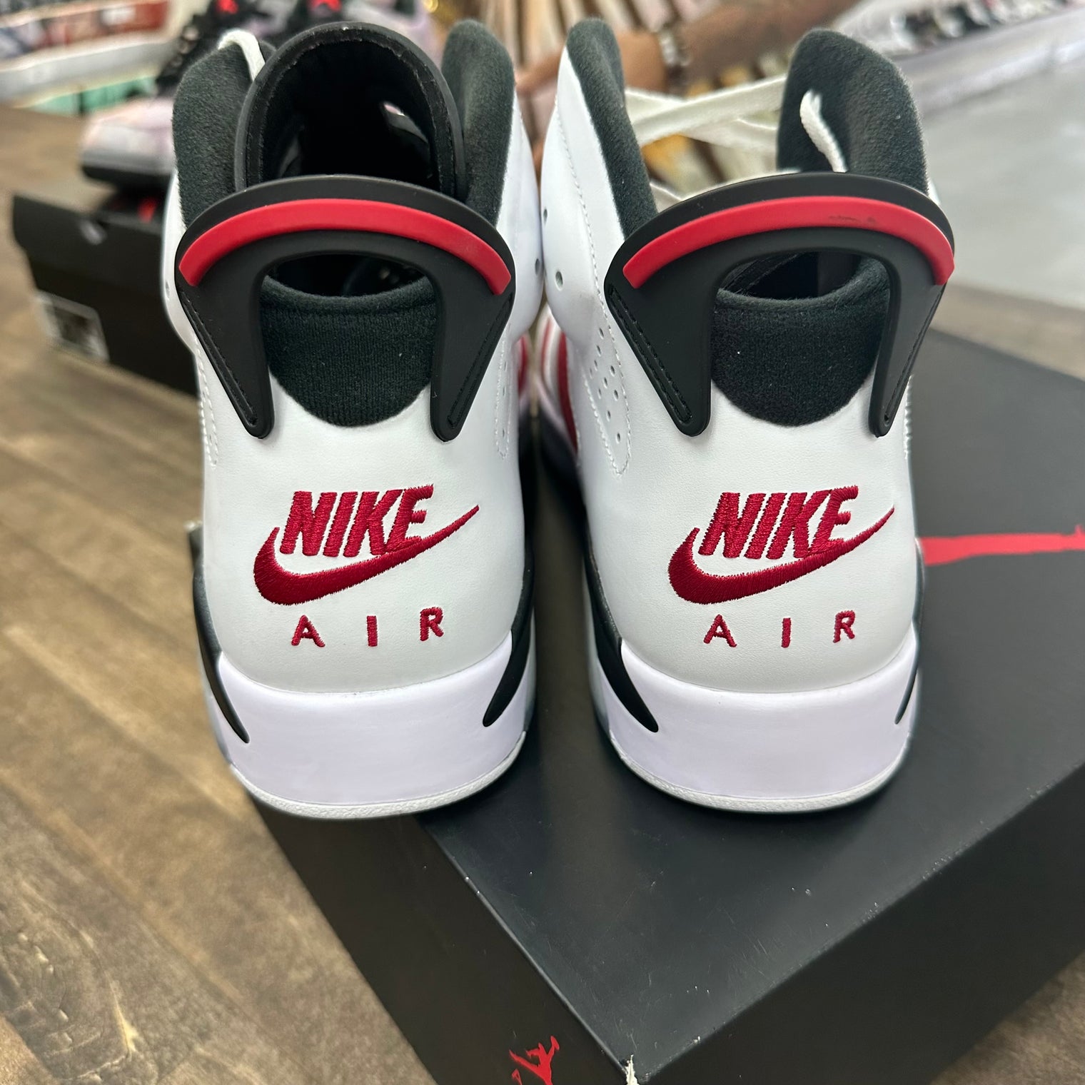 Carmine Jordan 6 Retro (Used)