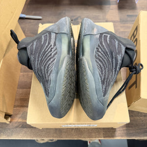 adidas Yeezy QNTM Onyx Size 9 (Pre-Owned)