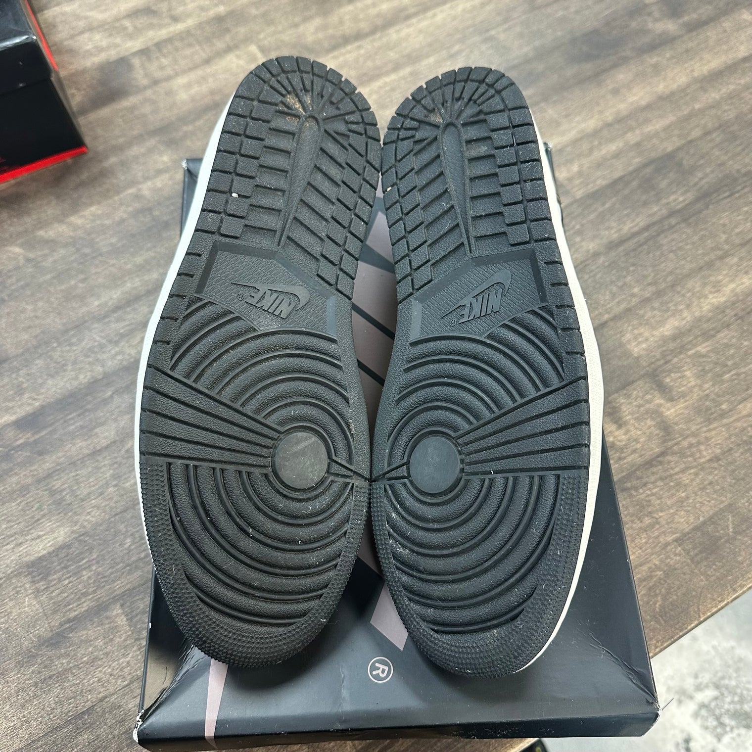 Jordan 1 Low OG Mocha (USED)