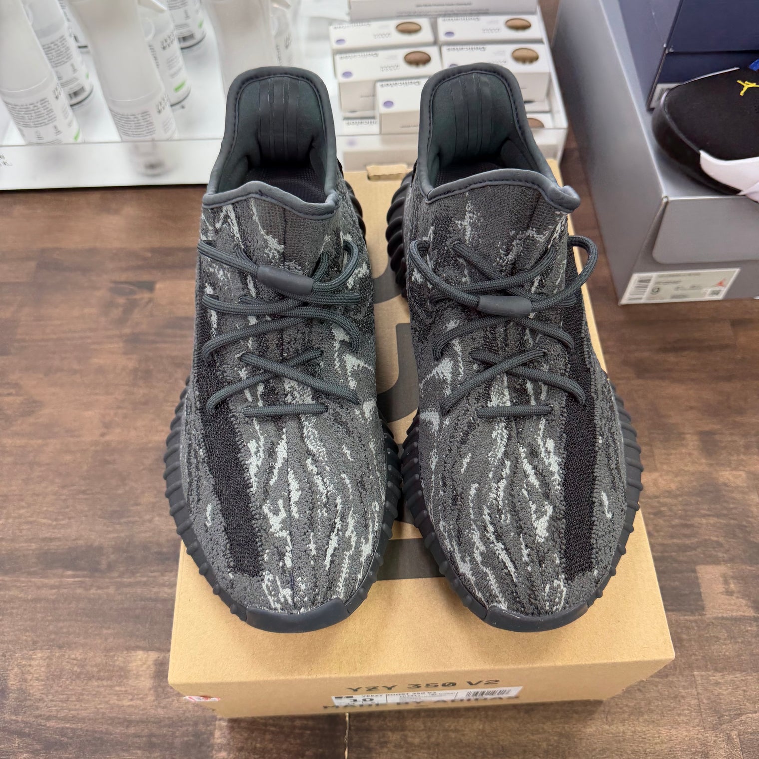 MX Dark Salt Yeezy 350 (USED)