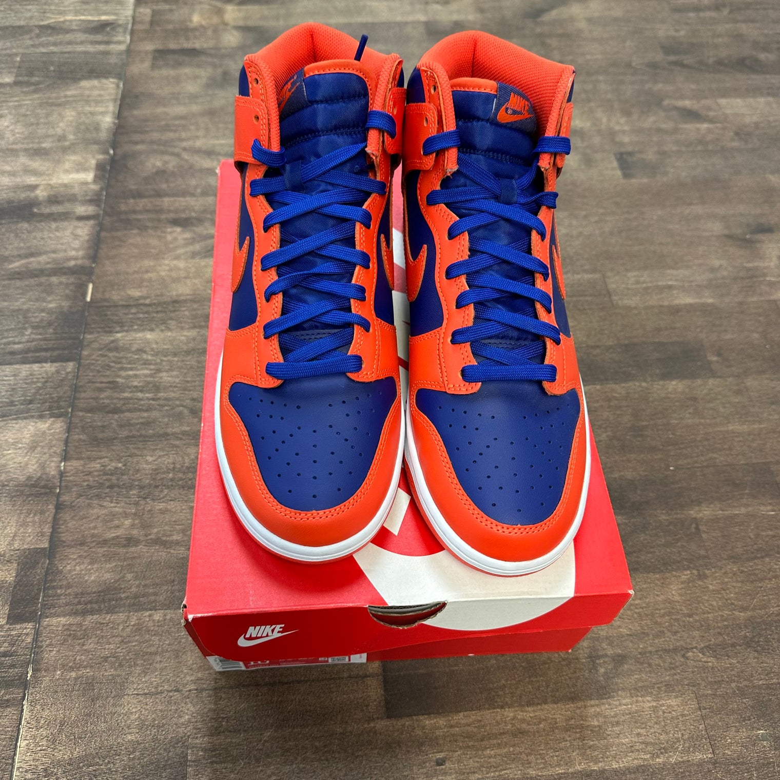Knicks Dunk High (USED, No Box)